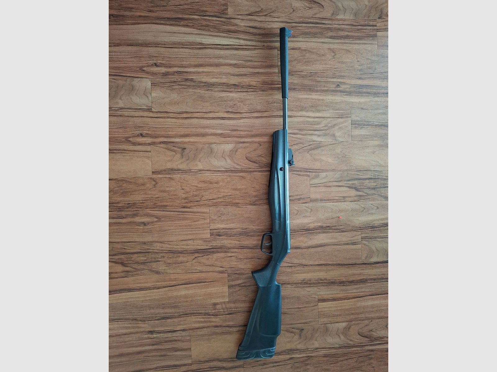 Stoeger RX5 z pociskiem szpicowym/ pułapką na kule i papierem strzeleckim