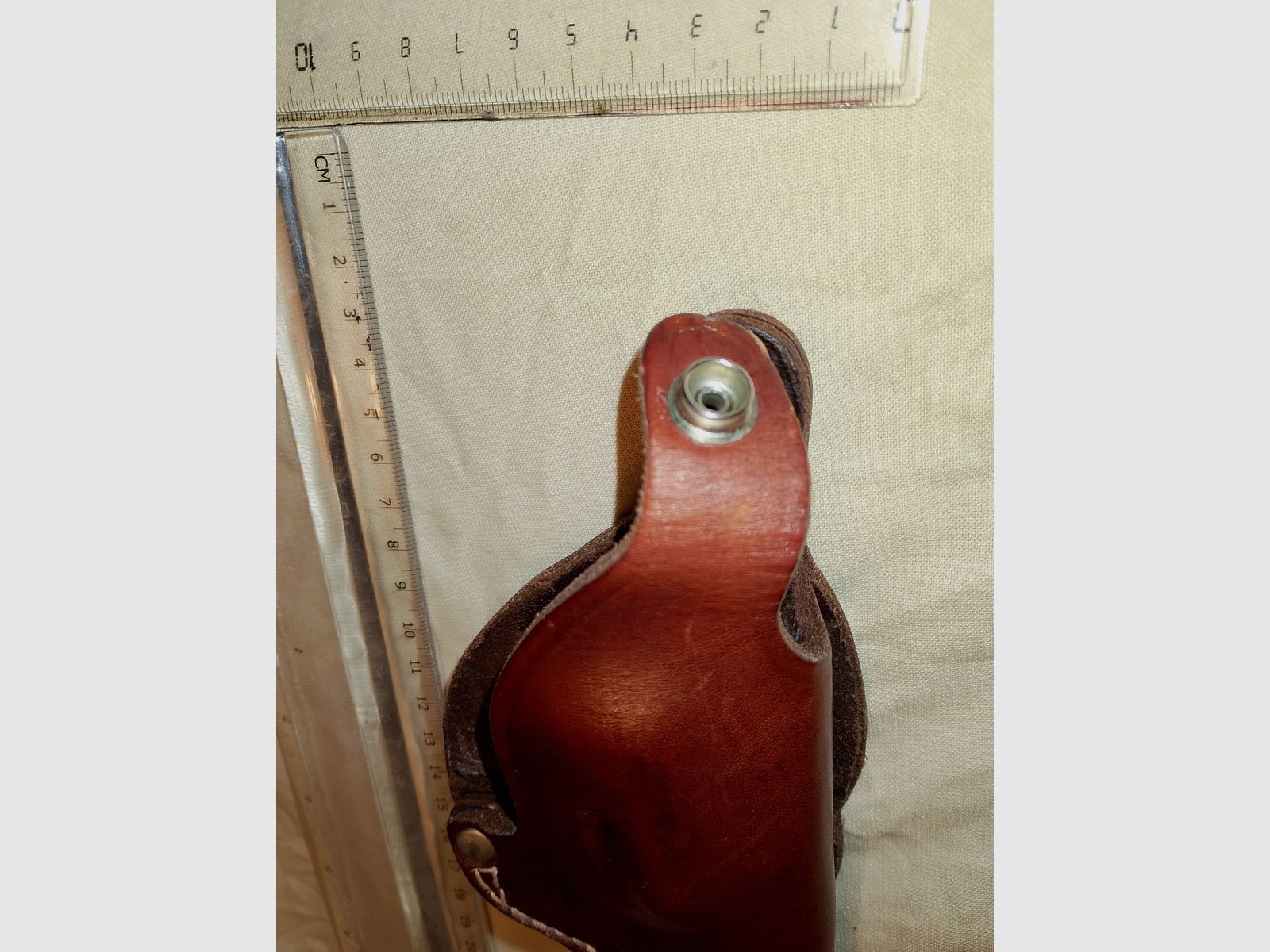 Fondina per revolver in pelle AKAH