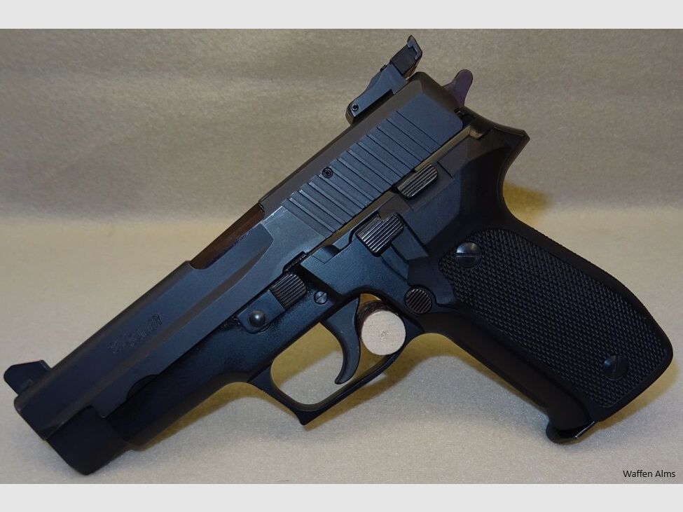 SIG Sauer	 P226