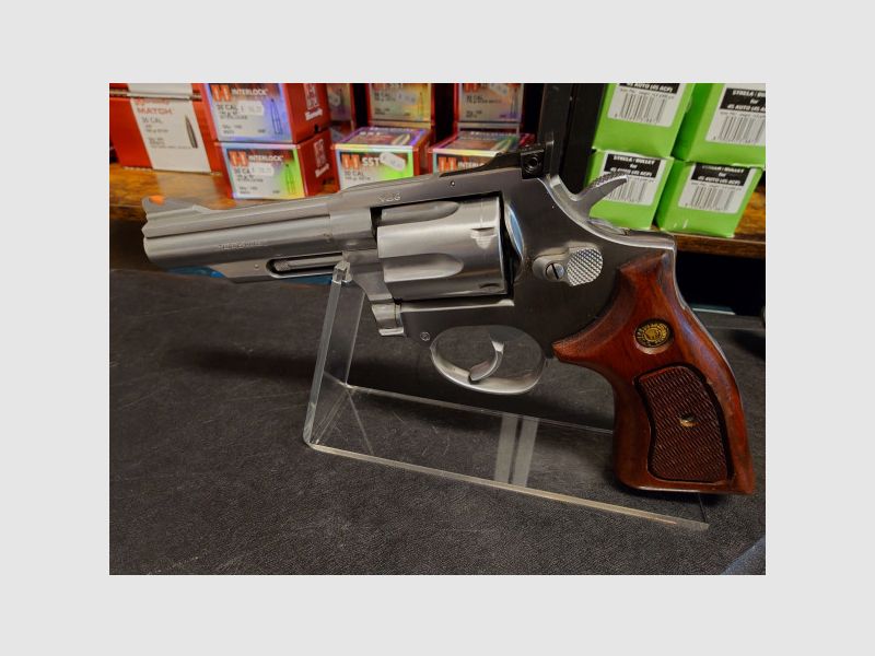 IM KUNDENAUFTRAG - REVOLVER TAURUS 66 J - .357MAG - 4 ZOLL - STS
