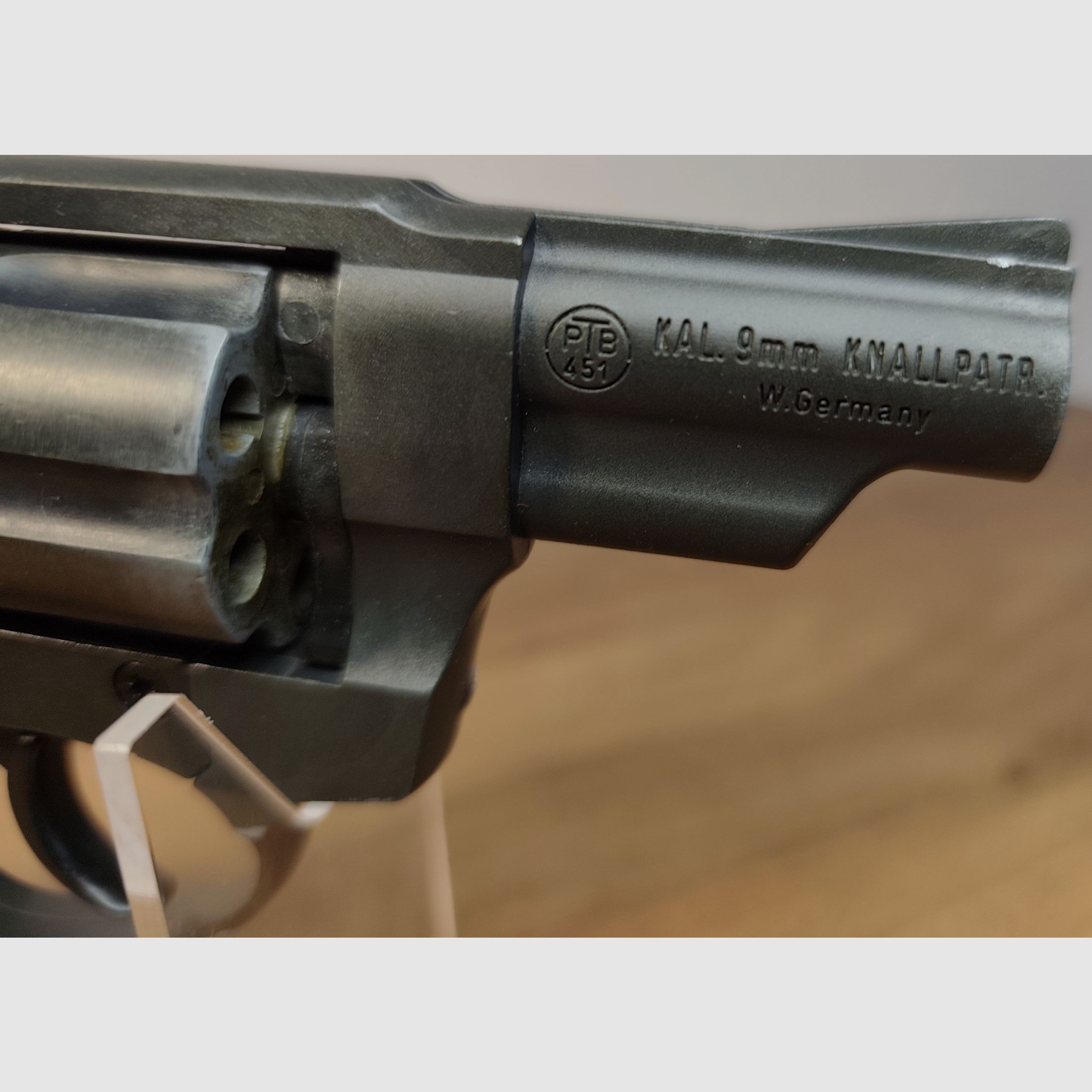 Röhm RG 89 Kaliber 9mm PTB 451 schwarz Combat Griffe