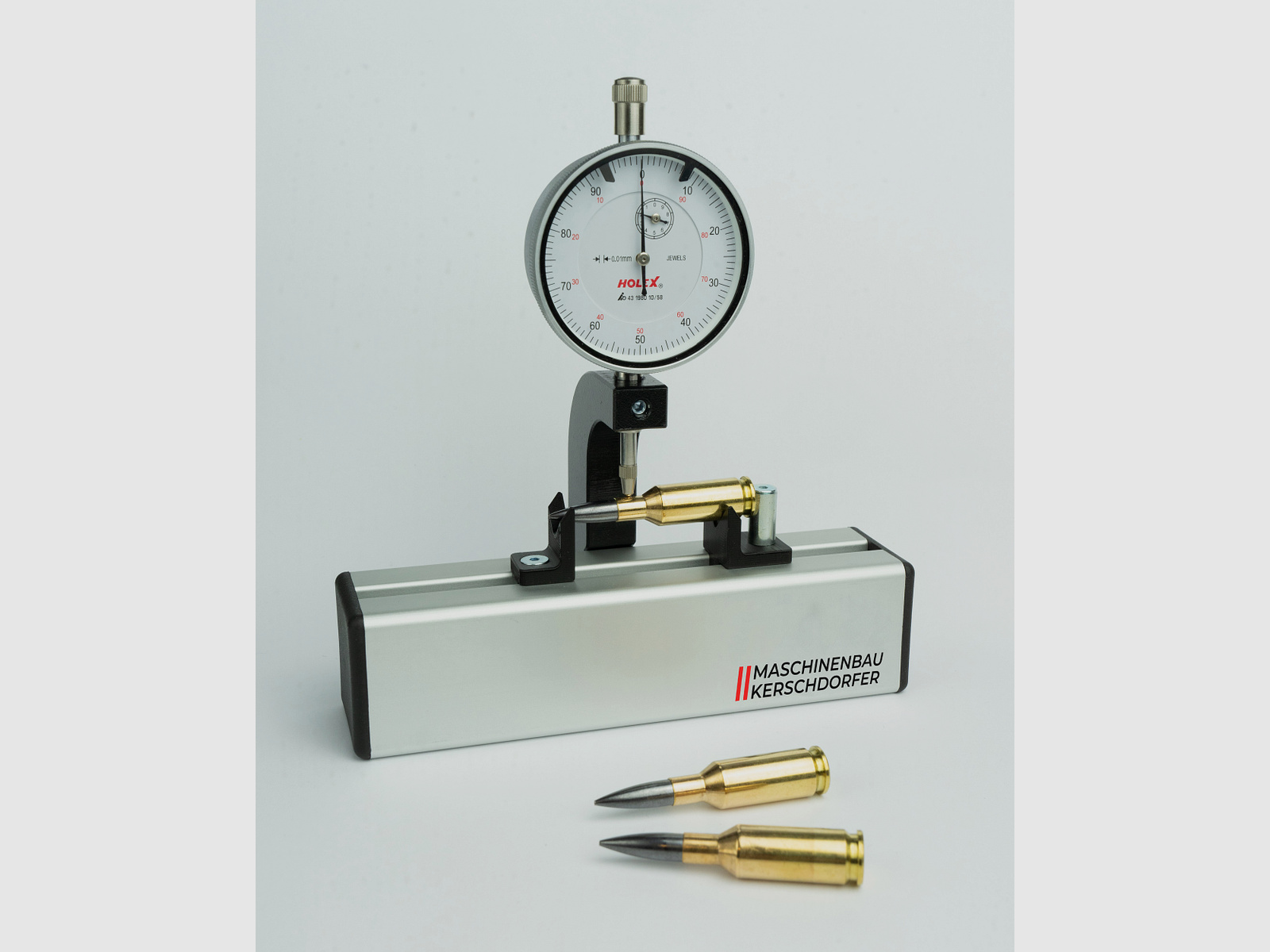 Concentricity testing device / cartridge run-out measuring device / run-out measuring device