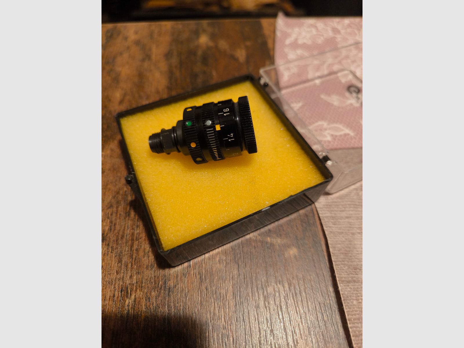 Gehmann Iris-Diopterscheibe mit Sechs-Farben-Filter und Optik