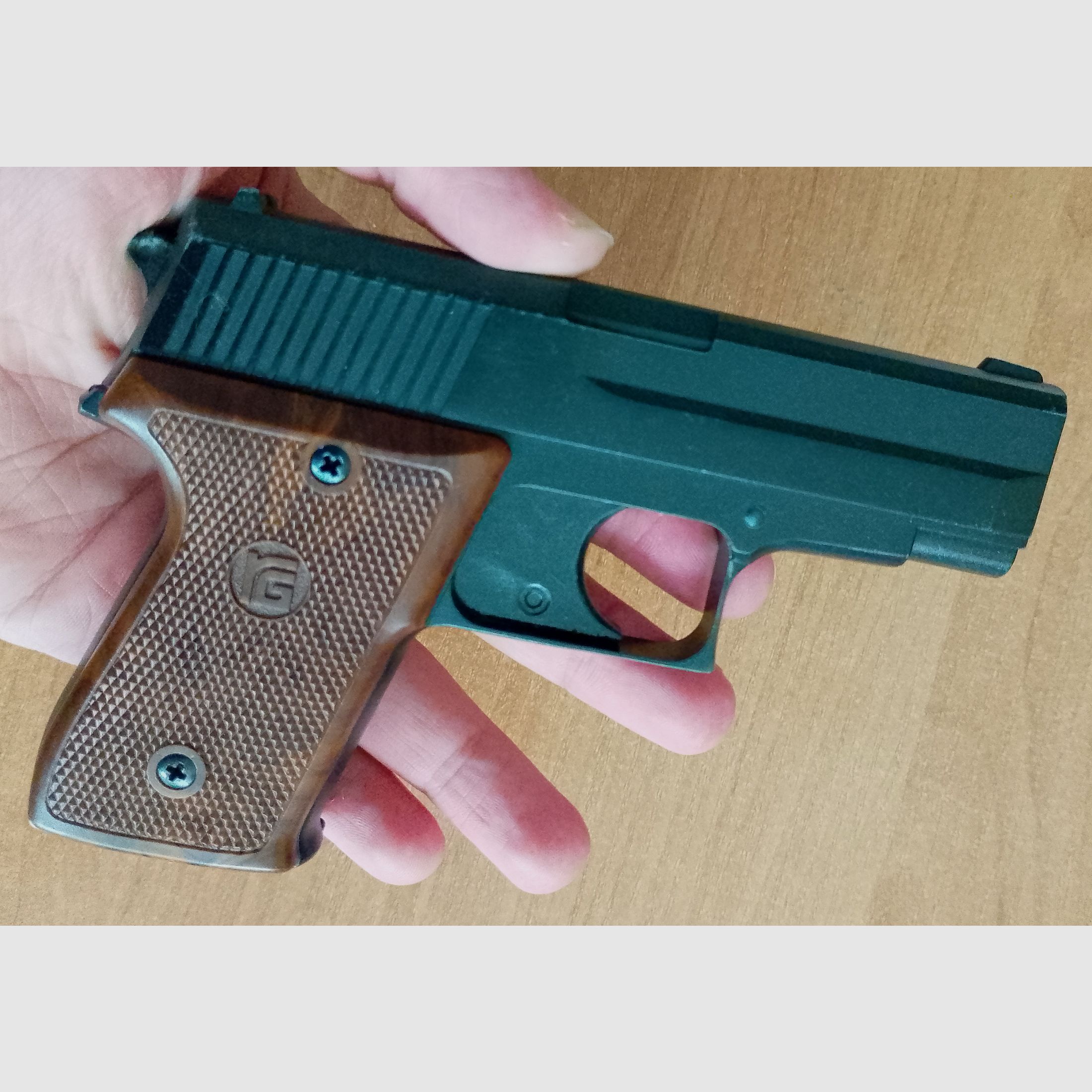 Alte Röhm RG 300 Schreckschuss Pistole Kal. 6 mm Knall Flobert
