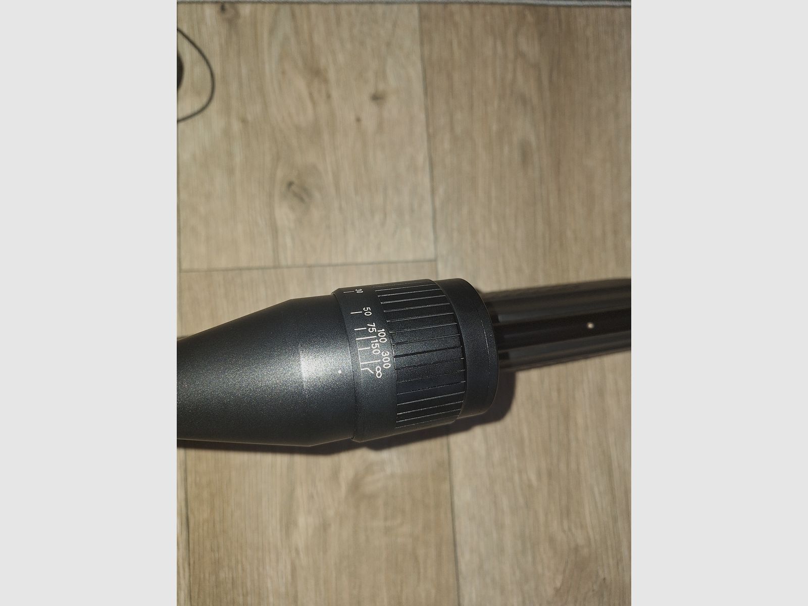 Fusil Umarex 850 Airmagnum CO2 Cal. 4,5 mm avec lunette de tir Walther 6x42