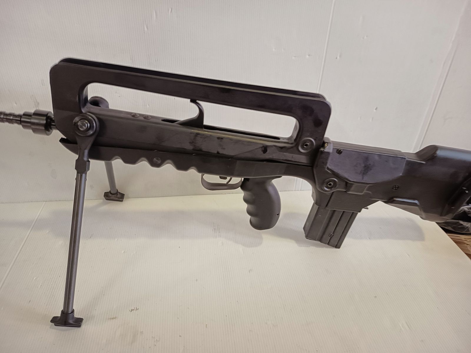 UNIQUE F11 »FAMAS 22LR », image 8 sur 17