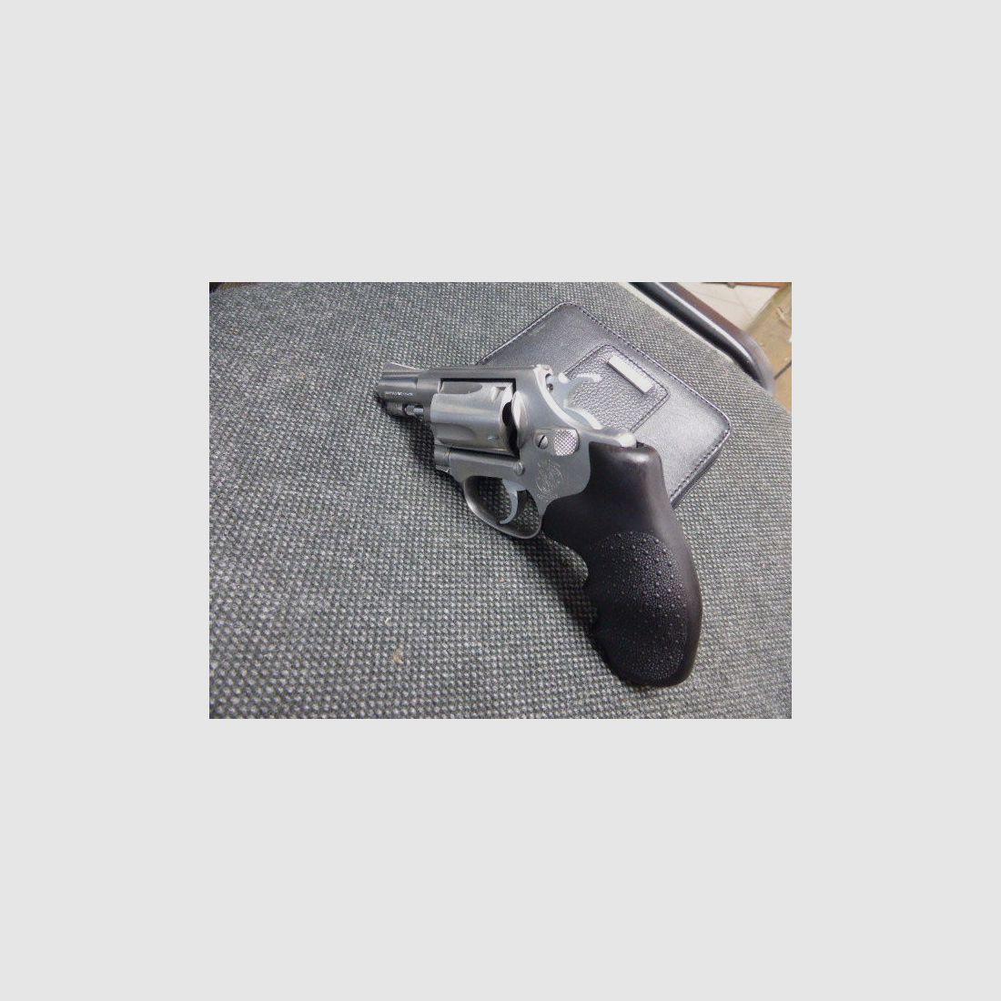 Smith&Wesson	 60-3, Bild 4 von 4