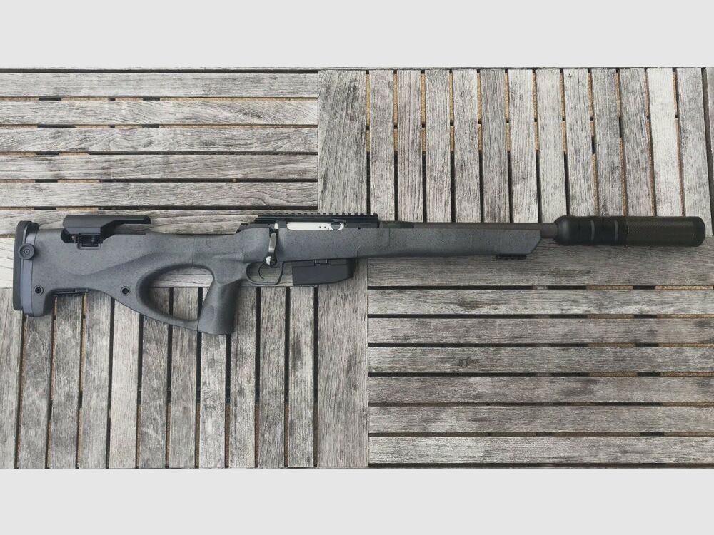 VOERE	 VOERE LBW-M mit VOERE Polymerschaft (Lochschaft) - Jagdlauf mit Integral Over-Barrel Schalldämpfer