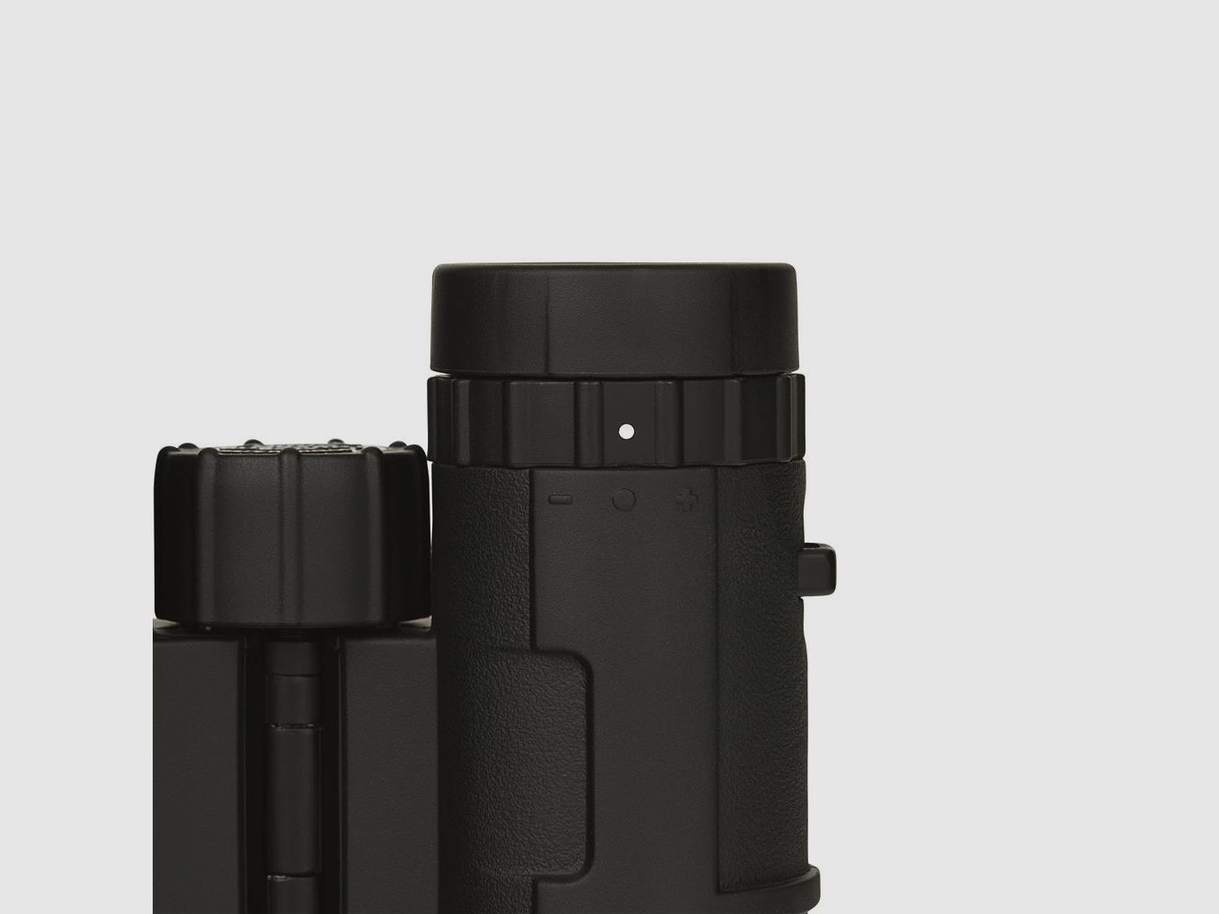 Door binoculars Danubia Bussard I 8x32 with carrying case and shoulder strap