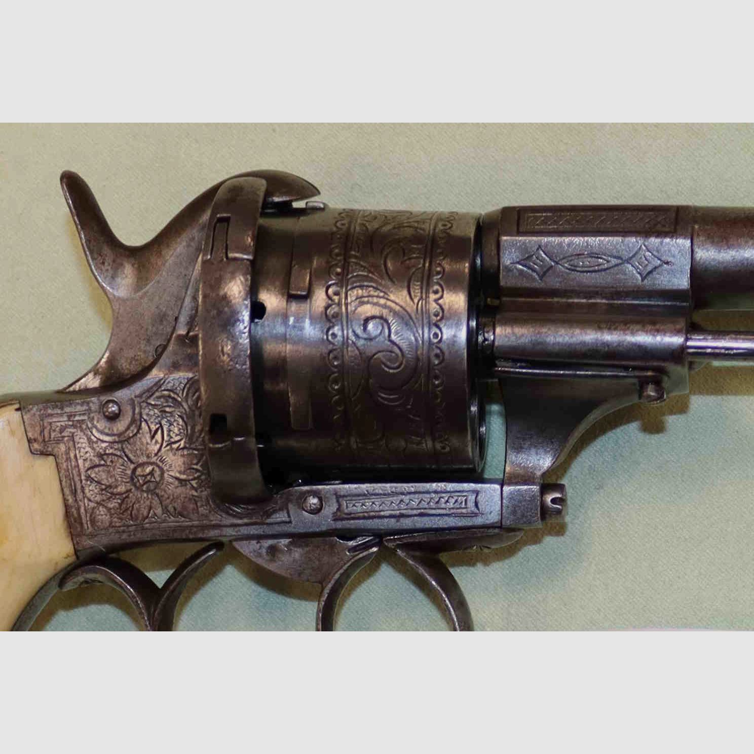 Spur Trigger Revolver LeFocheaux Model 1885 Caliber 9MM Antique, image 3 of 5