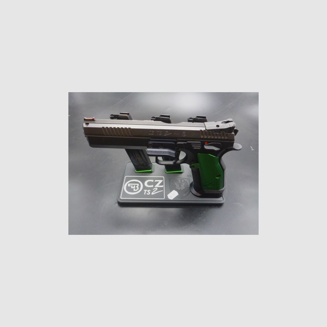 Présentoir pour pistolet CZ TS2 (version pour chargeurs à talon en aluminium) – RDT, image 9 sur 9