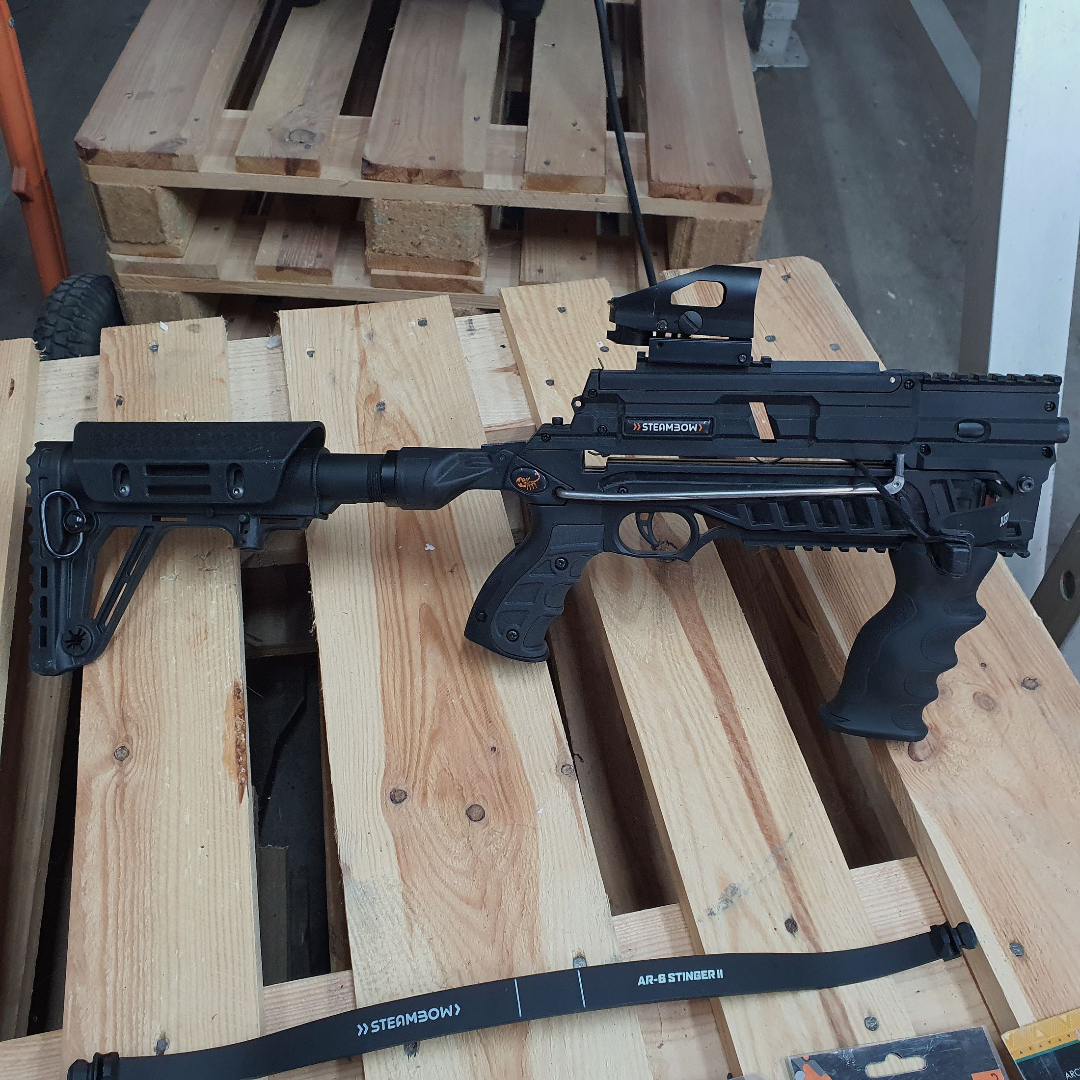  Steambow AR-6 Stinger II Tactical Armbrust mit viel zubehör!