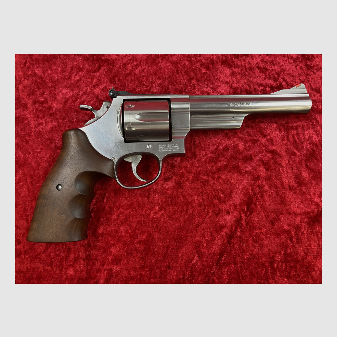 Smith & Wesson	 629-4