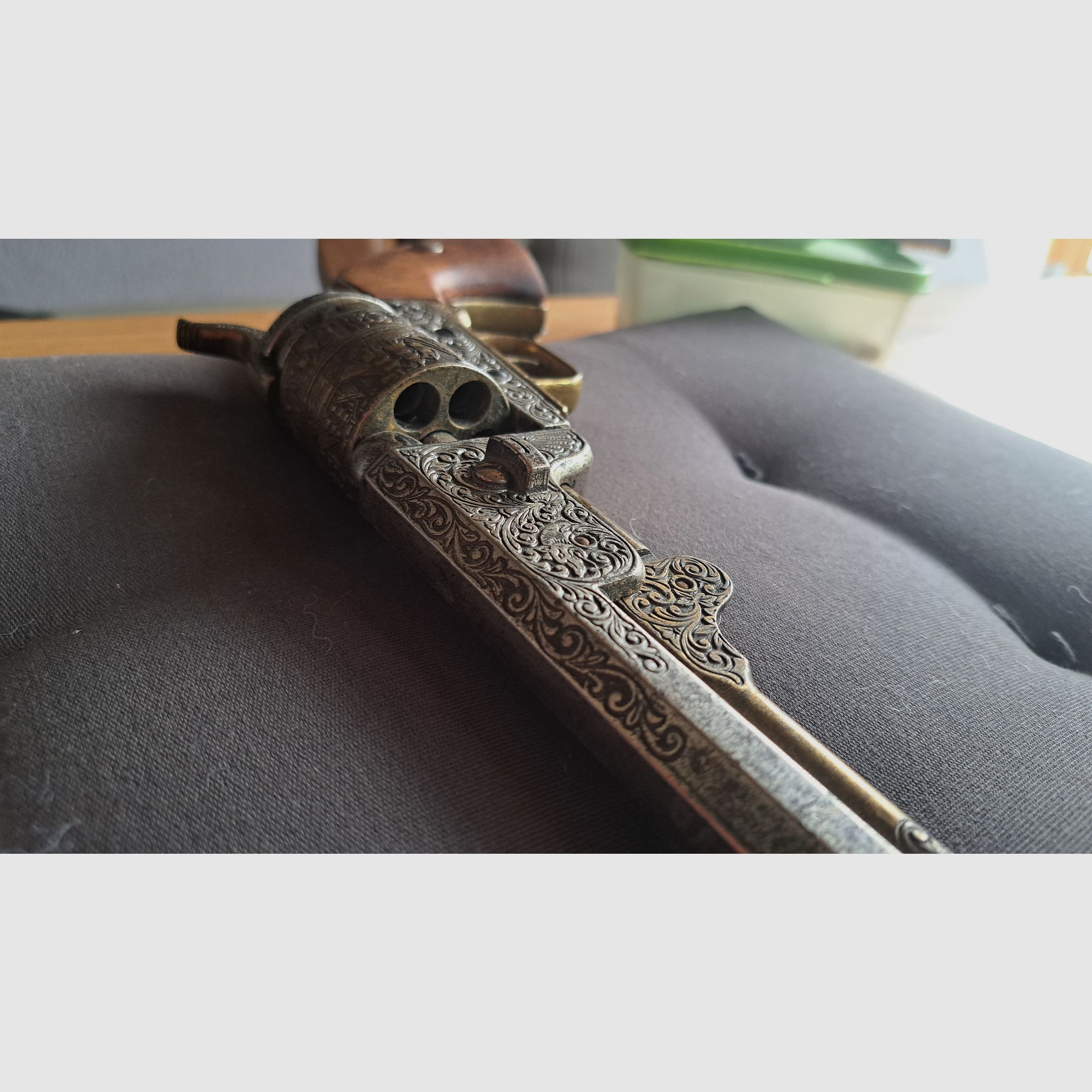 Navy Colt USA 1851 Revolver Deko