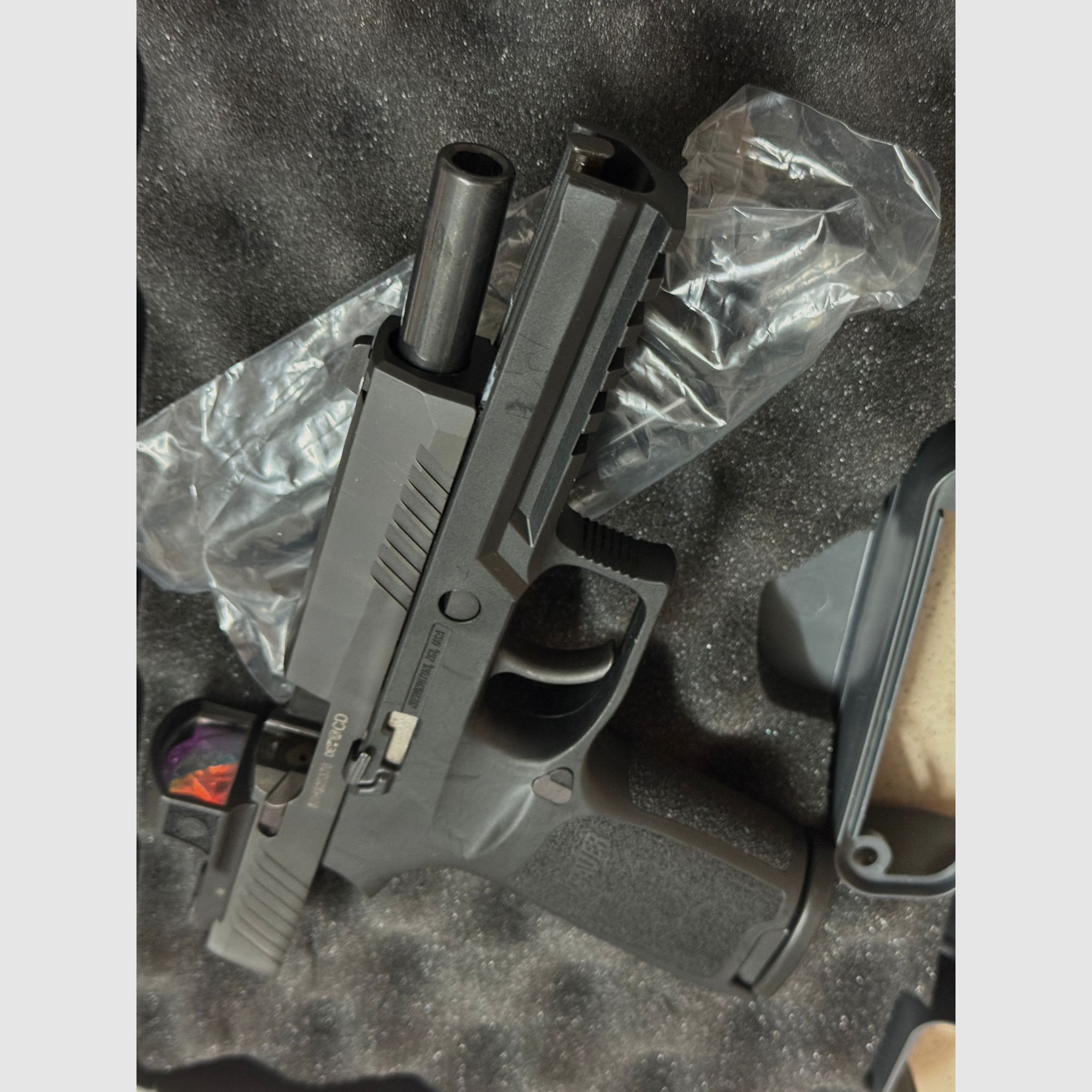 Sig Sauer P320 con Romeo Zero plus