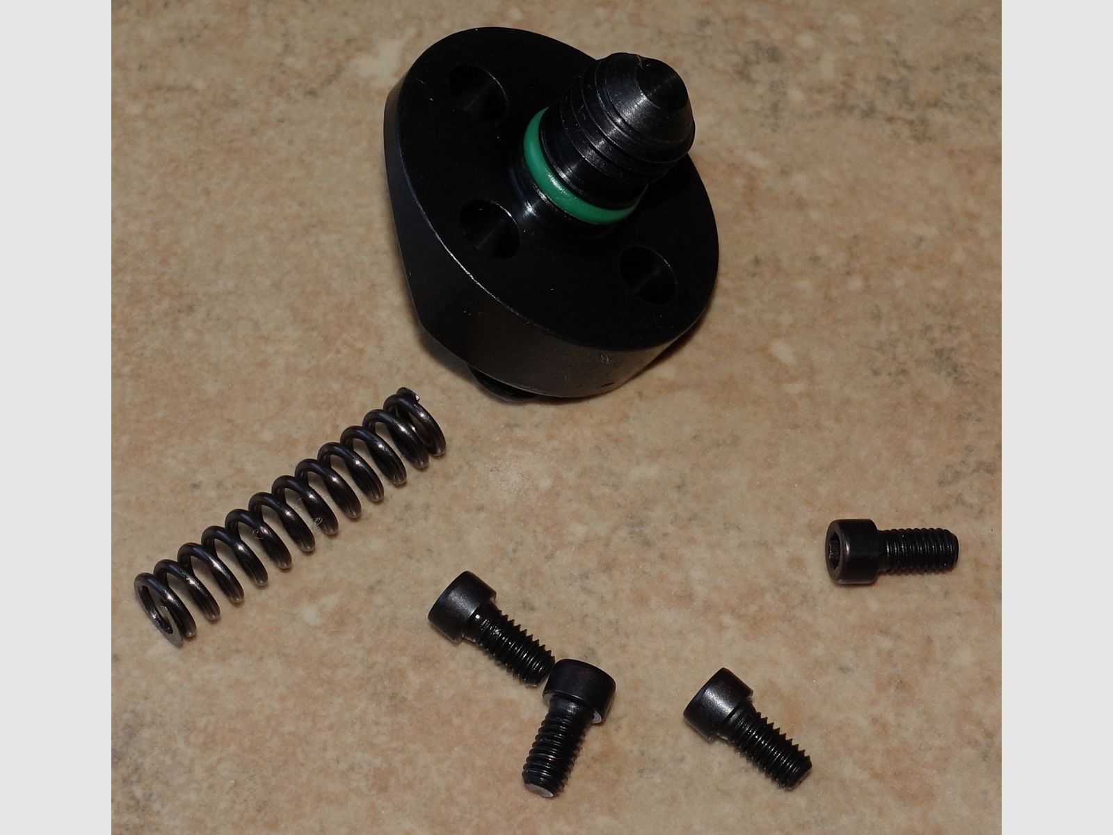 Vanne de réduction de pression CO2 Steyr (réception) + vis + ressort