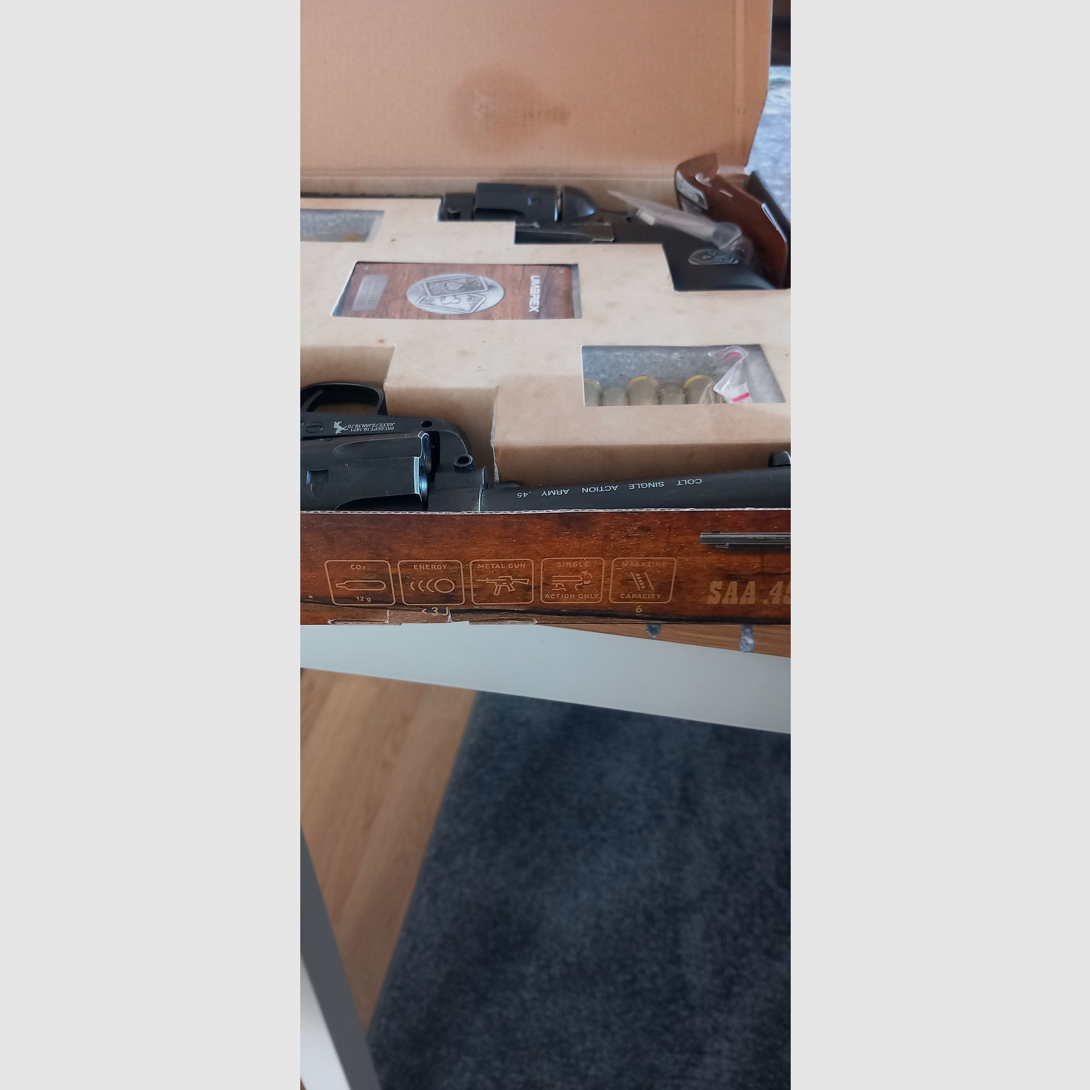 Cold Single Action SAA.45 Co2 Limited Edition
