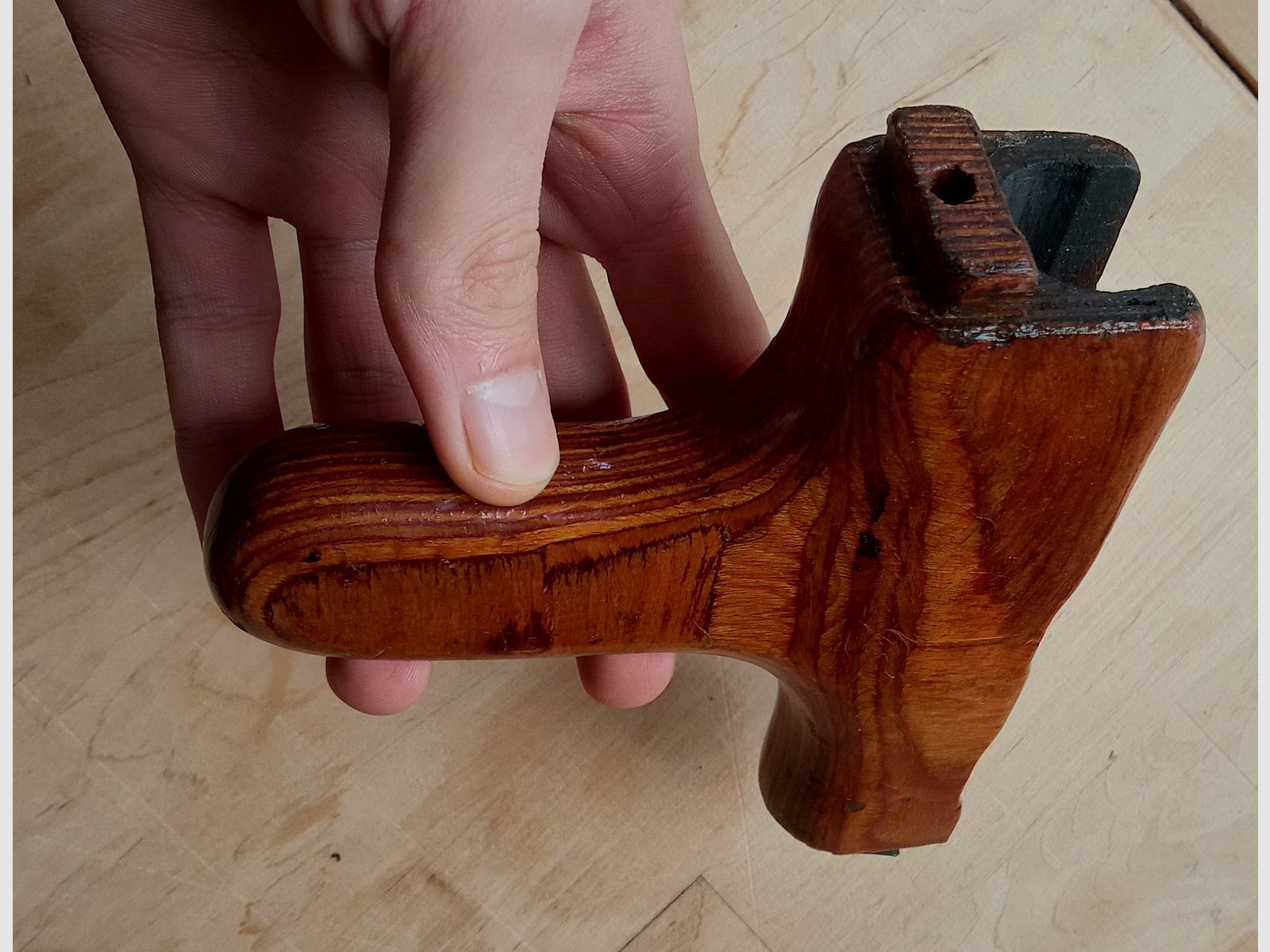 #1 Romanian AKMS lower handguard s.g. donkey-dick (Uluc) for underfolding stock laminated wood Romy Dong PM md.65