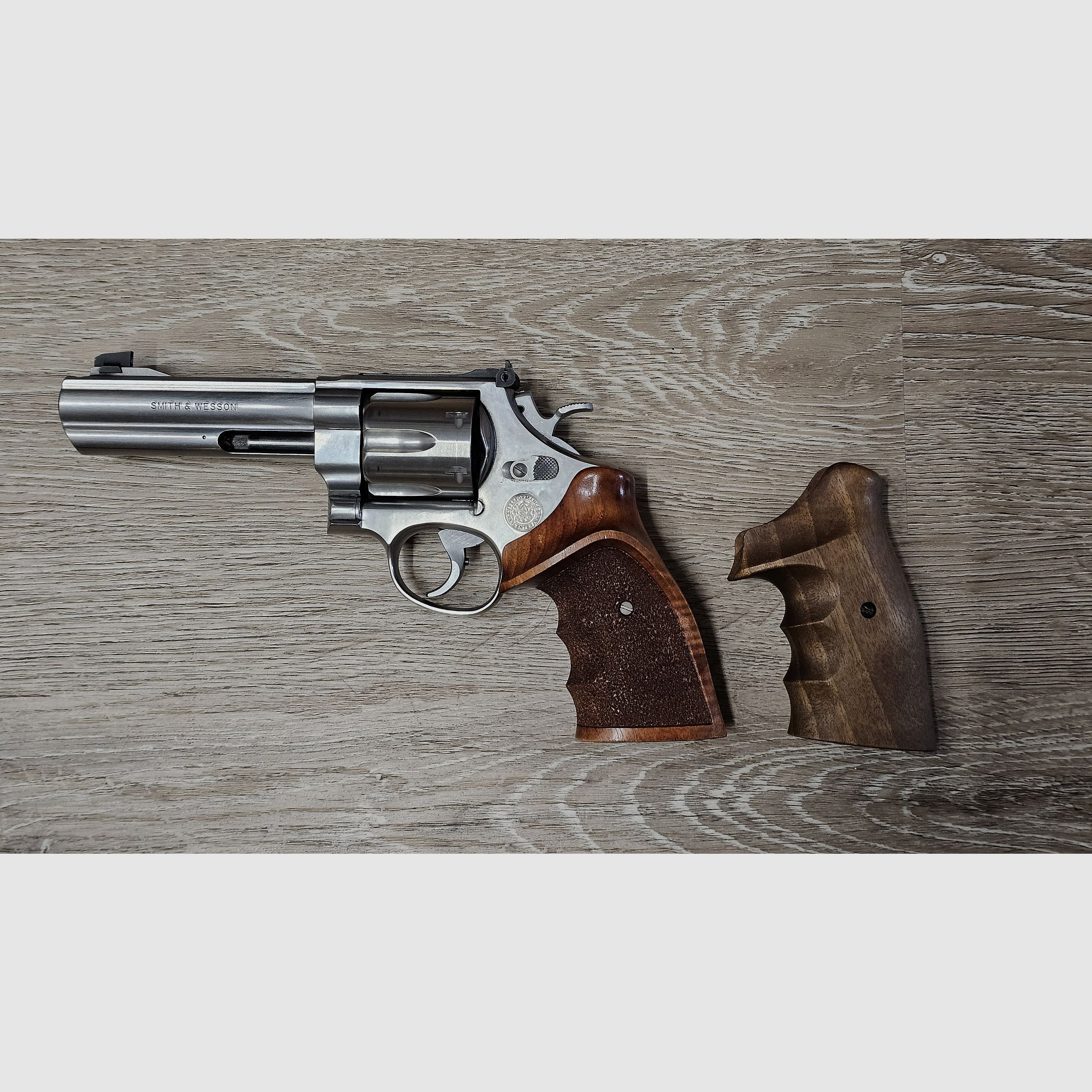 Smith & Wesson 629-4 Performance Center "Classic Powerport" .44 Mag. barrel length 5", special edition (1996), Pre-Lock, Nill grips, original case, speedloader