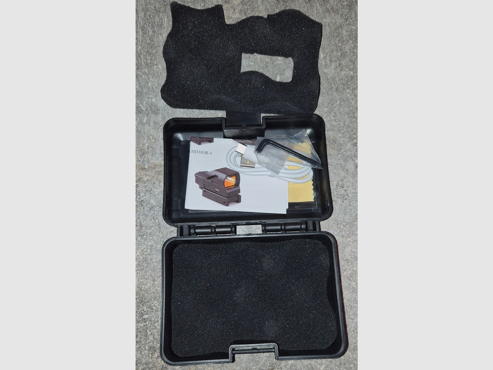 Ruger SuperHawk 8" 6 mm, CO₂, < 4,0 J, Chrome-Finish inkl. Red Dot Visier und Zubehör