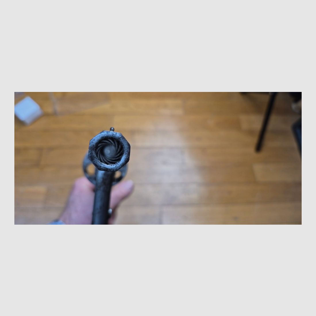 Seltener Revolver mit Galand-System – Kal. 12 mm – 6 Schuss – Quasi-regulär aus dem Konflikt von 1870/1871 – Geniales System zur kollektiven Hülsenextraktion – Stempel „CFG“ – Sehr schönes Stück zum Reinigen, das einer Sammlung Ehre machen wird – BE+ / TBE, Bild 28 von 29