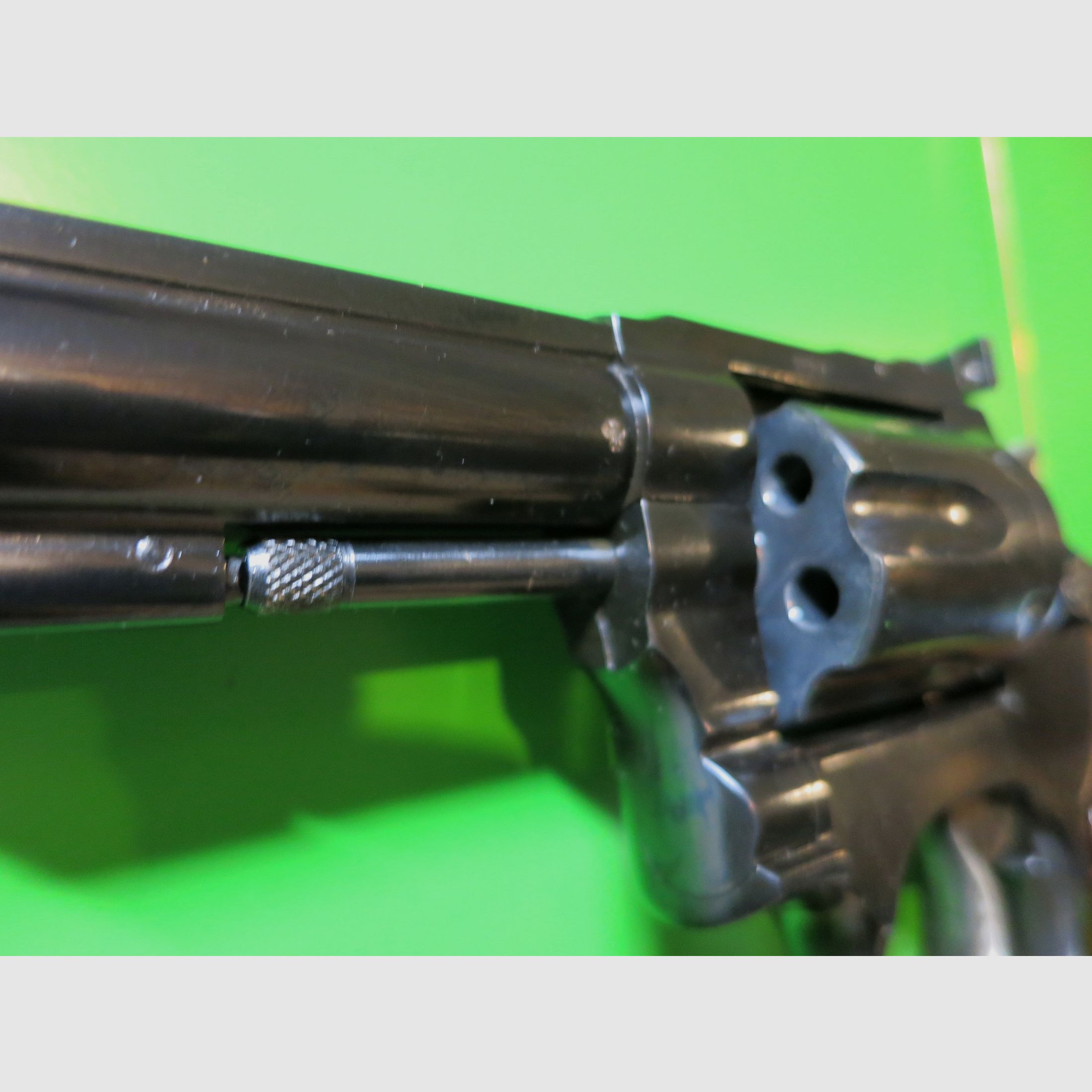 Revolver deportivo TAURUS Mod. 96, cal. .22lr, clon del S&W K-22 #27-