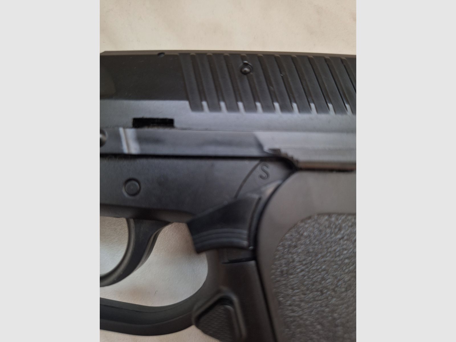 Sig Sauer SP2022 Airsoft 6 mm BB