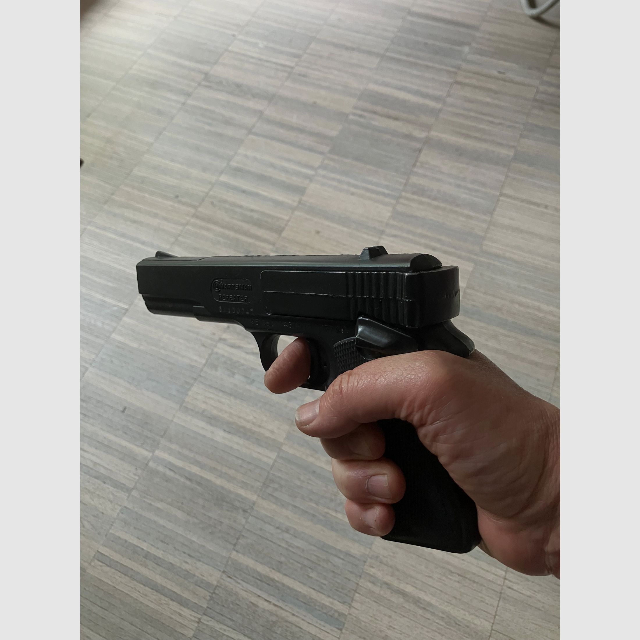 Marksman 1010 Repeater pistolet à air comprimé – calibre 4,5 mm / .177 – dans la boîte d'origine, image 4 sur 6