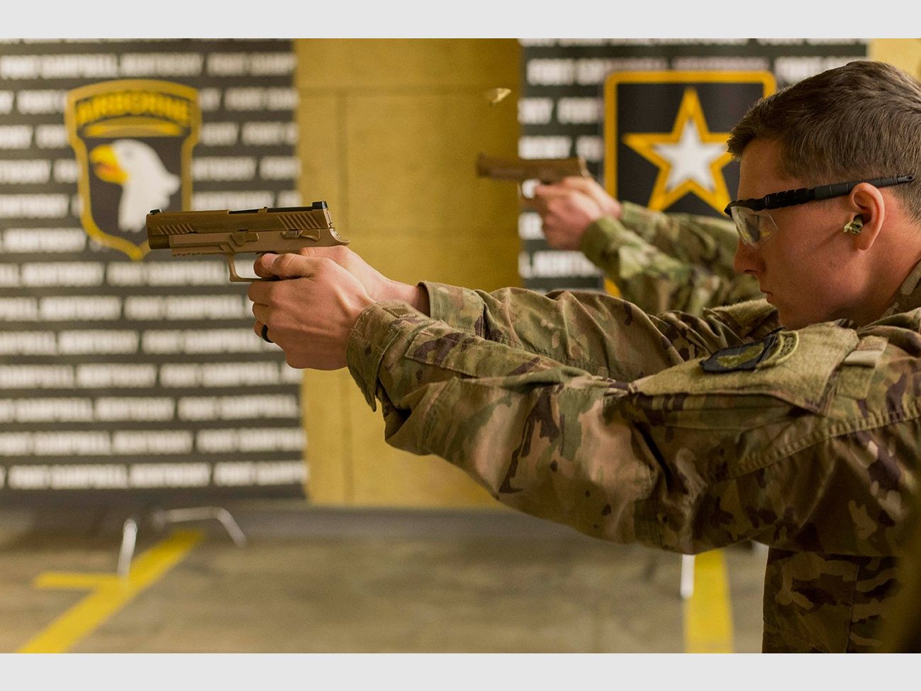 SIG SAUER P320 M17, afbeelding 3 van 4