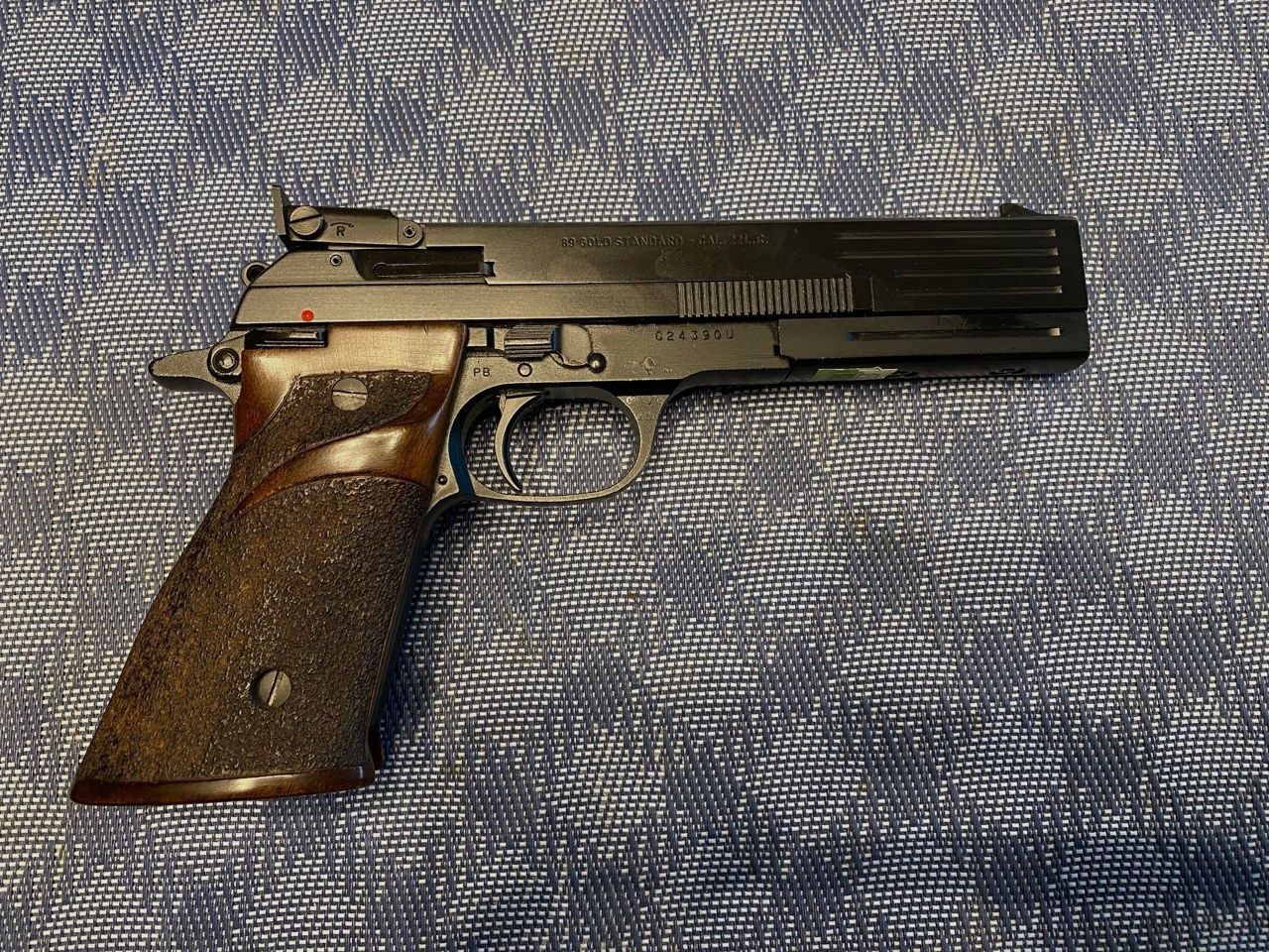 Beretta 89 Gold Standard .22LR