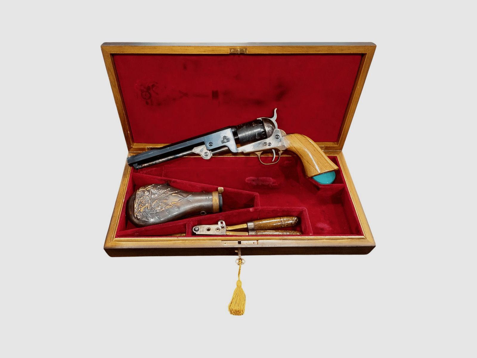 Uberti Revolver Schwarzpulver 1851 NAVY Messing Kal. 36 Lauf 7,5" brüniert inklusive Zubehör, Bild 2 von 9