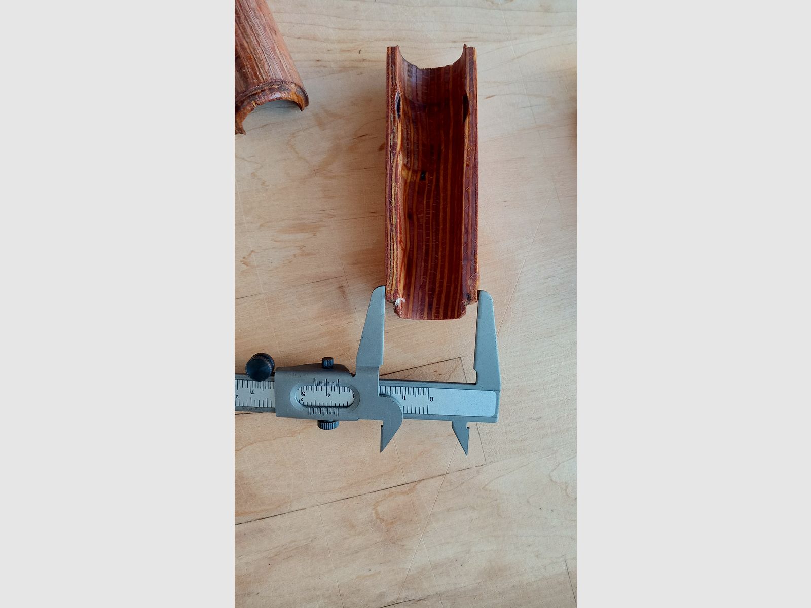 Originale guanti superiori Dong AK rumeni (molto larghi) / Legno laminato robusto perfetto per il pene di asino rumeno (Uluc) o guanti RPK