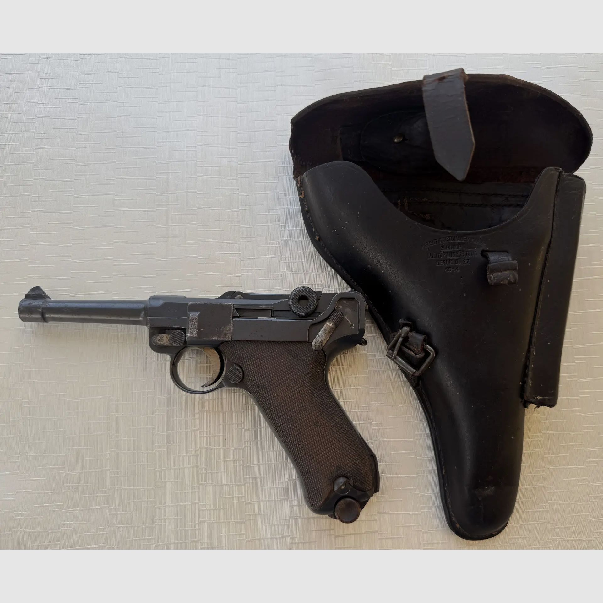 Luger P.08 (DWM 1916) conjunto completo con número coincidente: pistola, cargador y funda de cuero