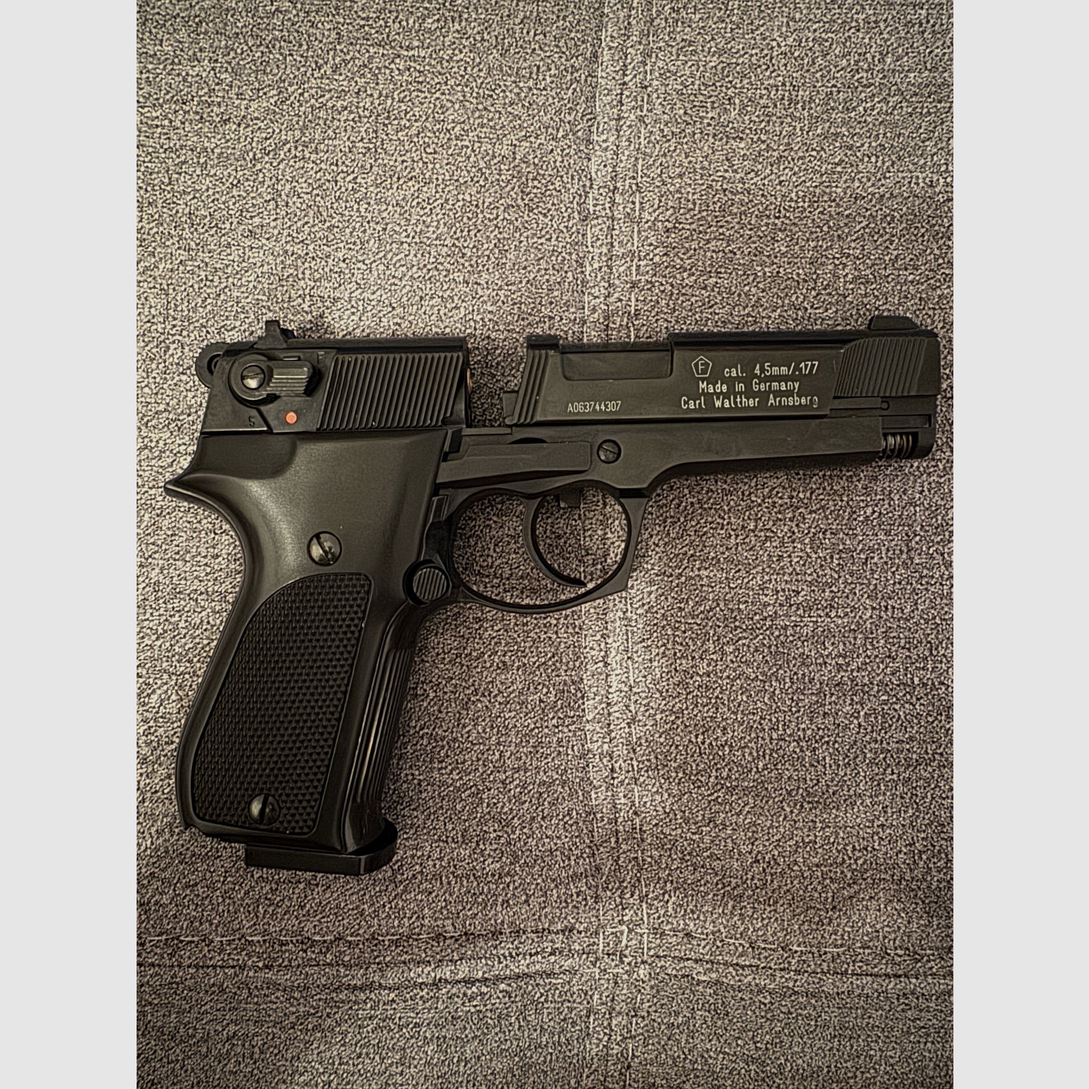 CO2 air pistol Walther CP 88 (4.5mm Diabolo) – complete set in case with accessories & receipt