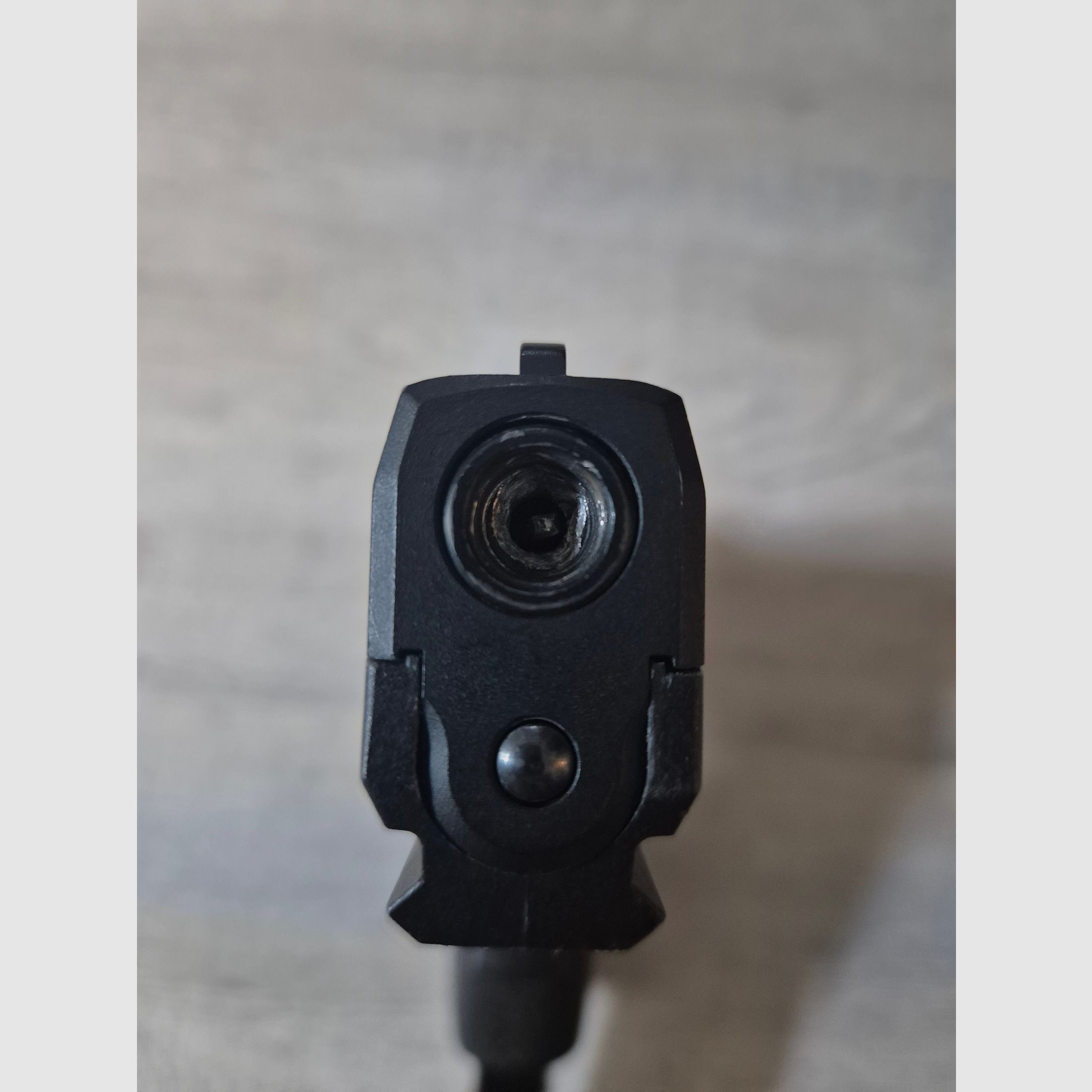 Sig Sauer P320 Schreckschusspistole im Kaliber 9 mm P.A.K. - schwarz