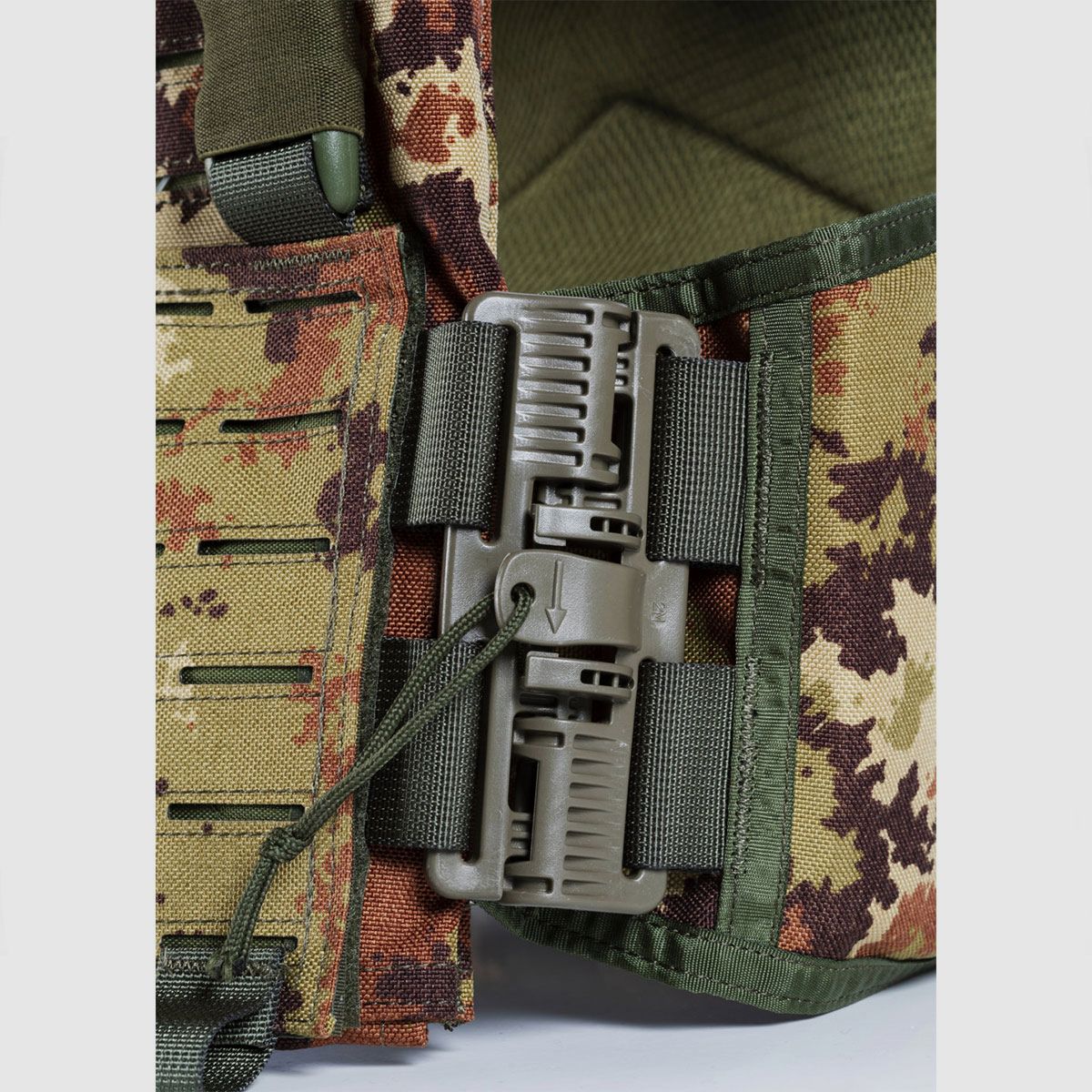OPENLAND TACTICAL – PLATE CARRIER MIT SCHNELLVERSCHLUSS, Bild 4 von 6