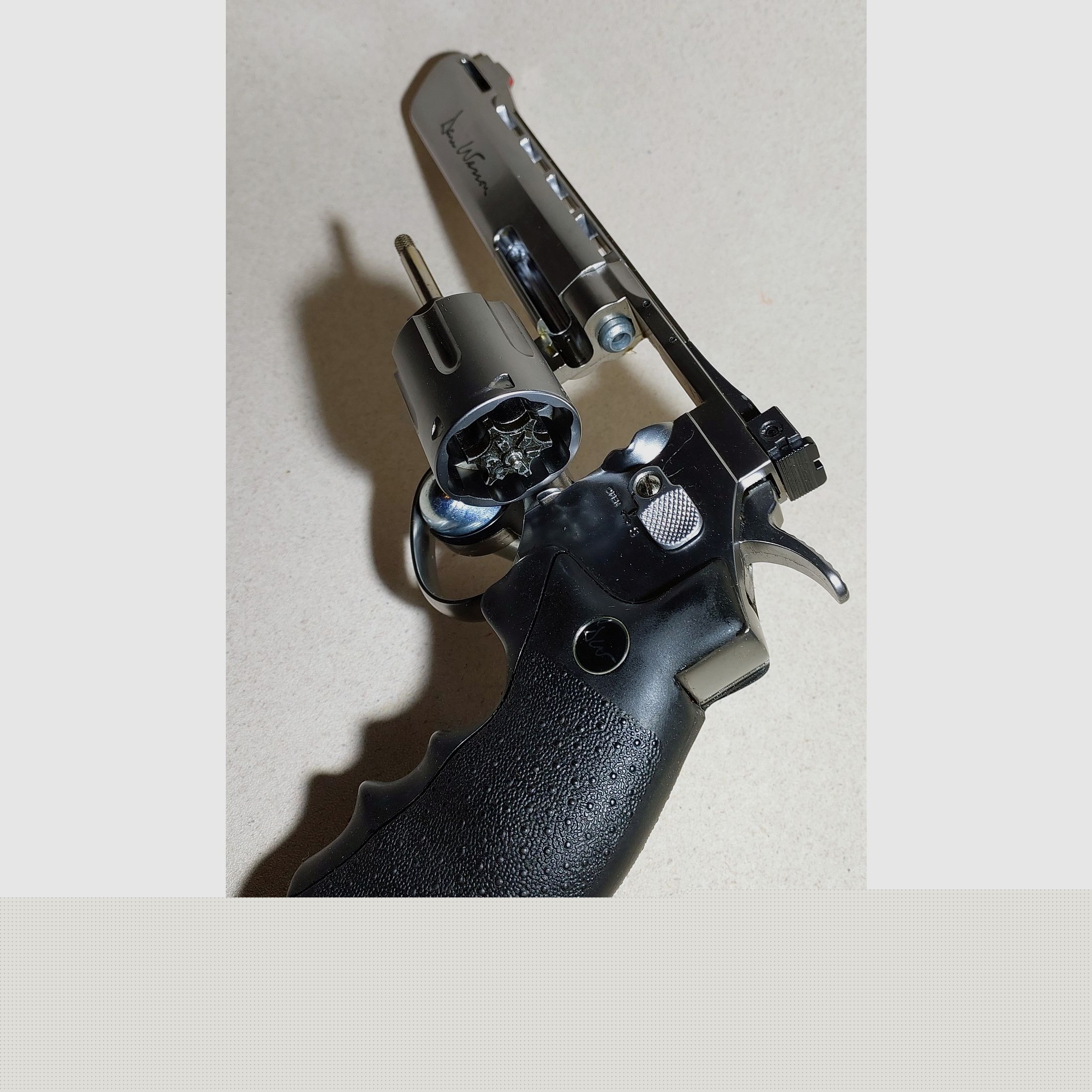 Dan Wesson 6" Revolver 4,5 mm Stahl BB Co2 Silber (P18)