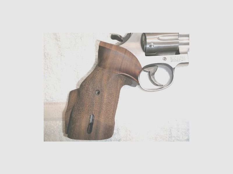 Griffschalen voor revolvers S&W of andere merken
