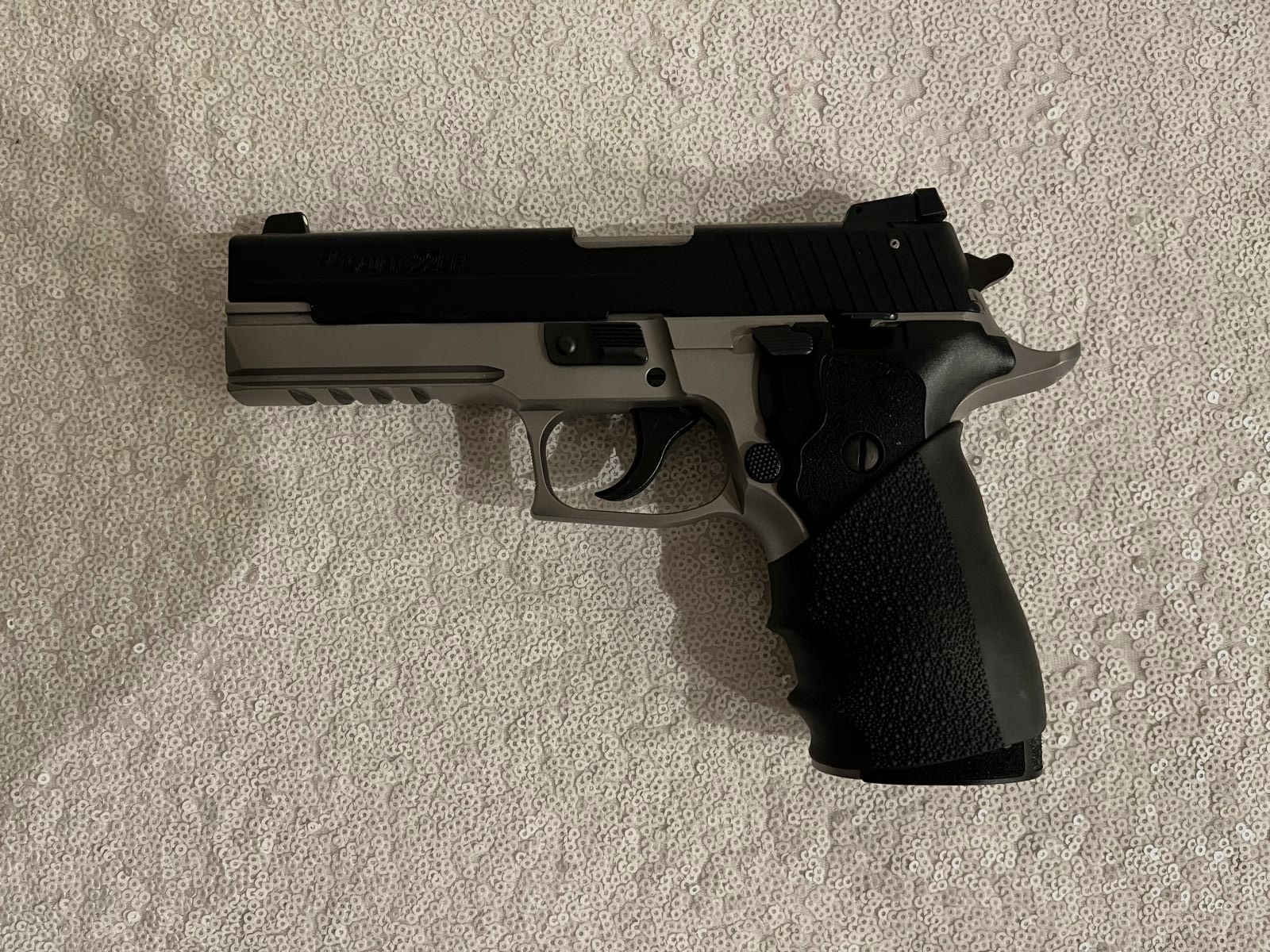 SIG Sauer P226 LDC II – 9 mm – Made in Germany – incl. .22 l.r. conversion system