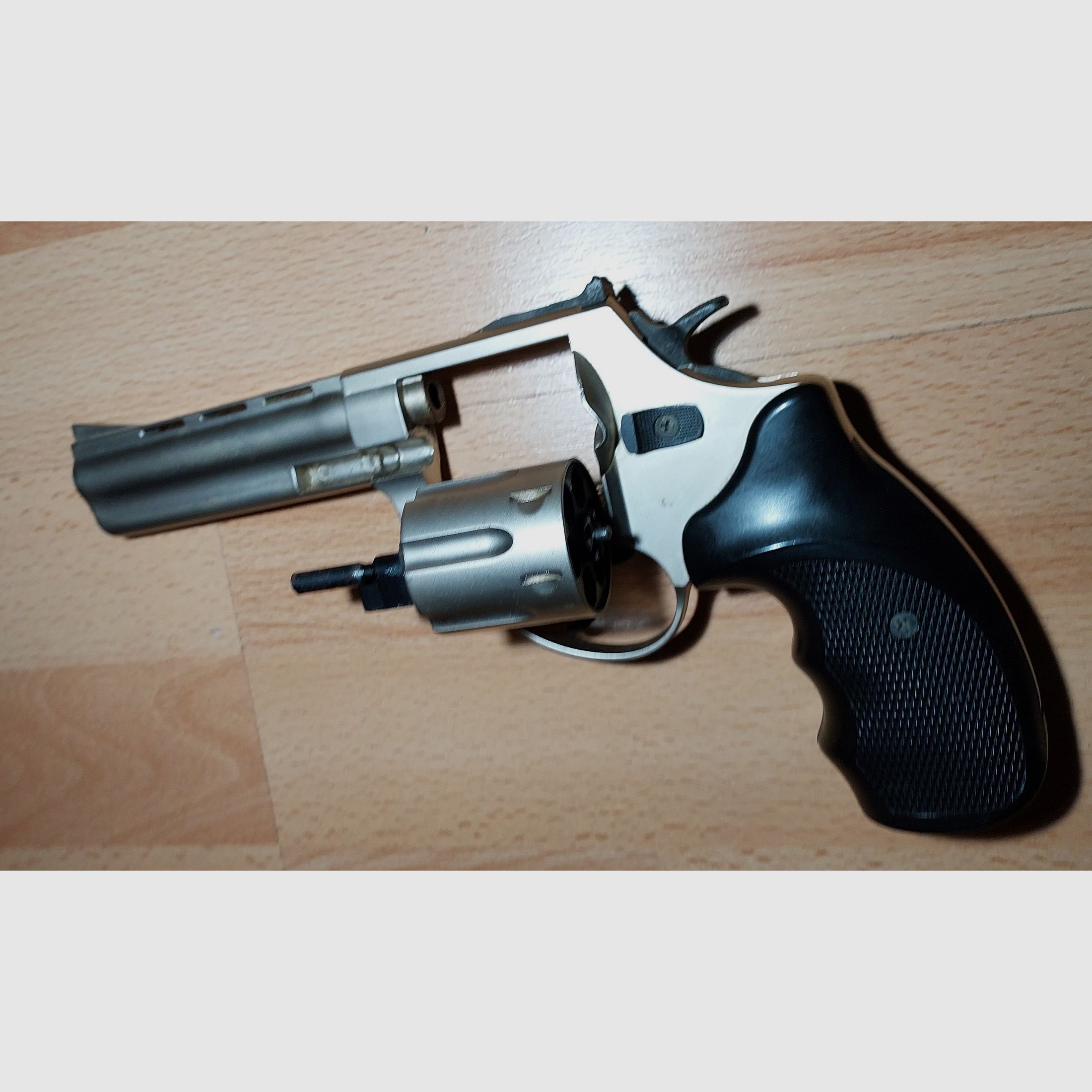 Ekol Viper 4.5 inch blank firing revolver nickel-plated 9 mm R.K. (PTB 1003)