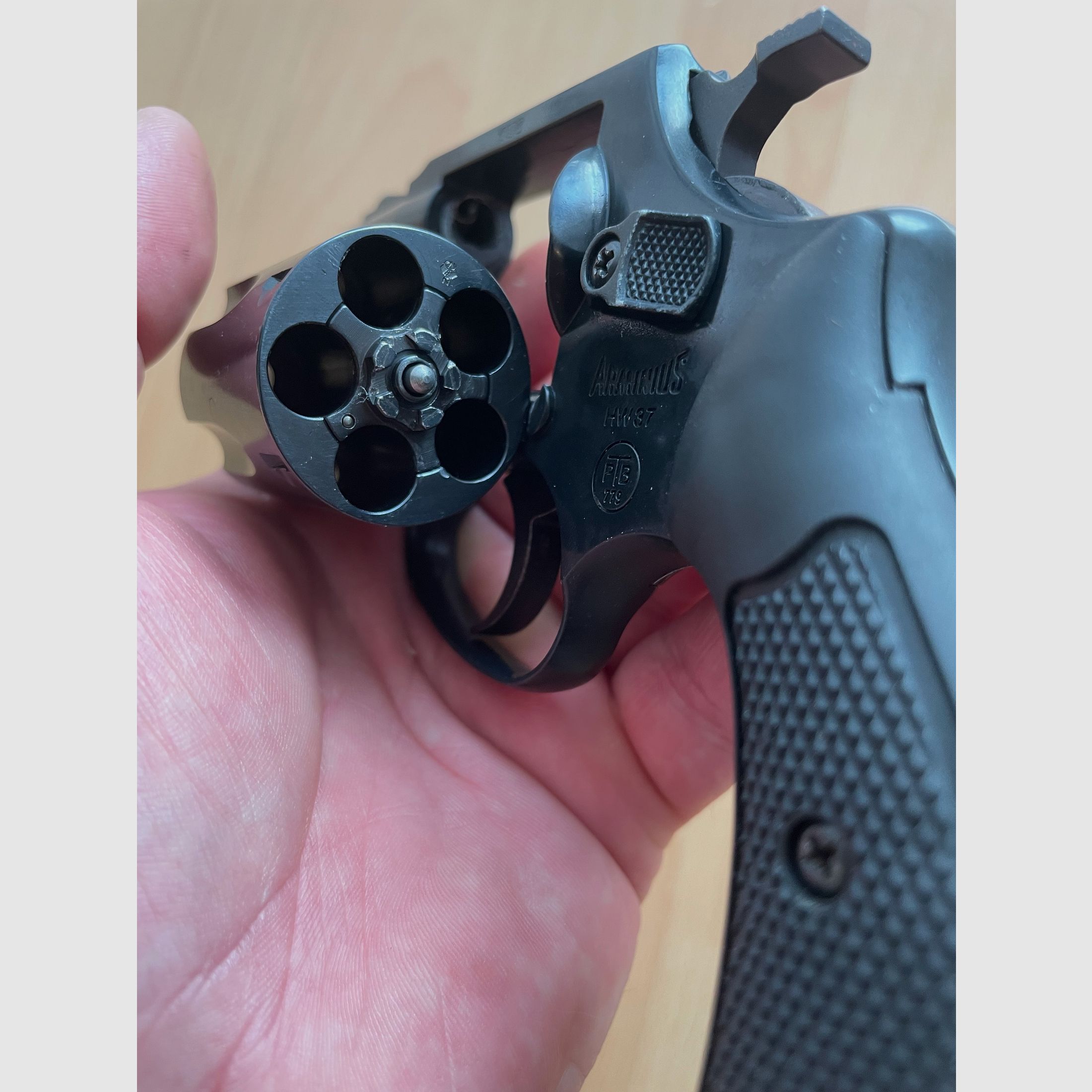 Arminius Hw 37