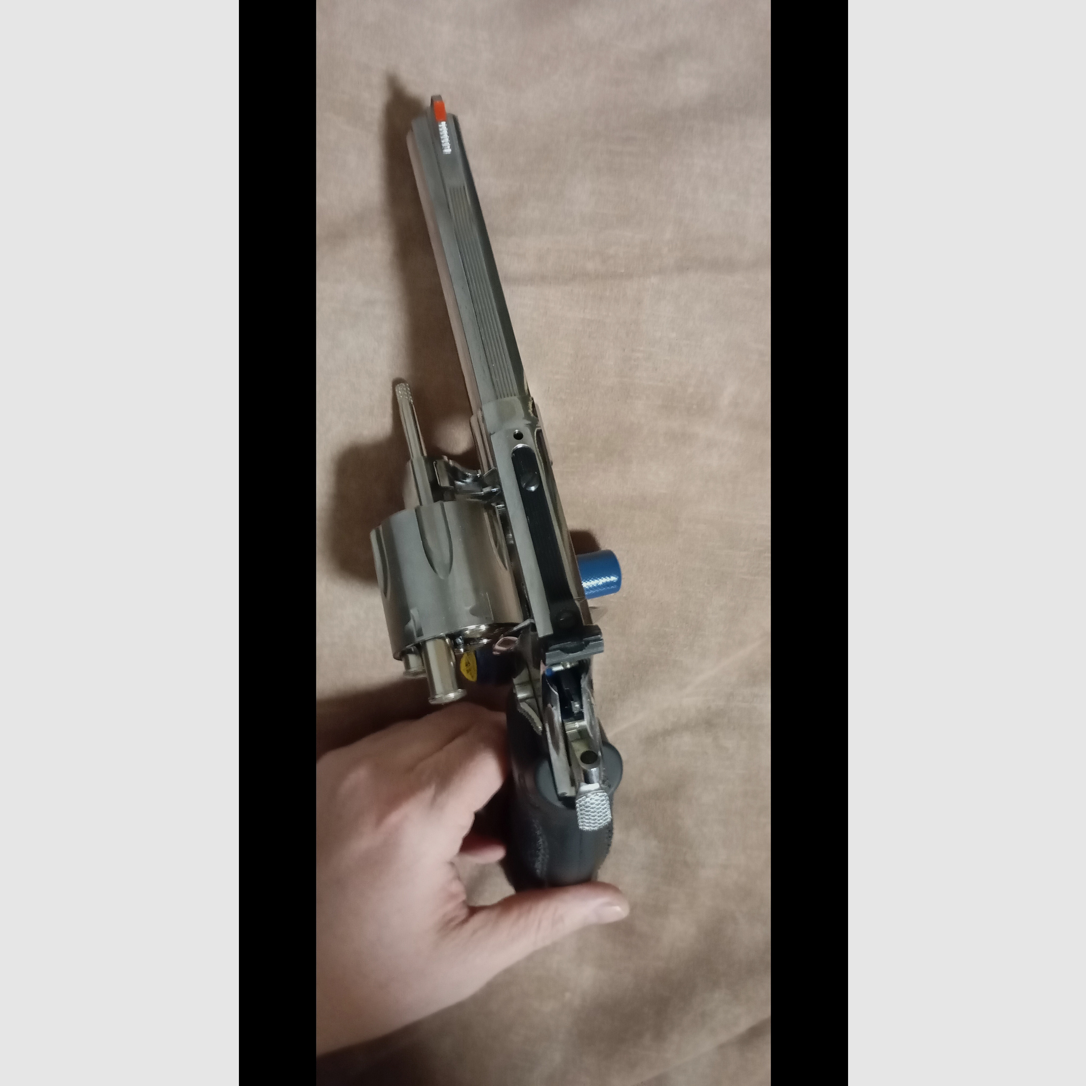 CO2 Revolver Smith & Wesson 629 Classic 5, 44.Magnum, 4.5 BB full chrome