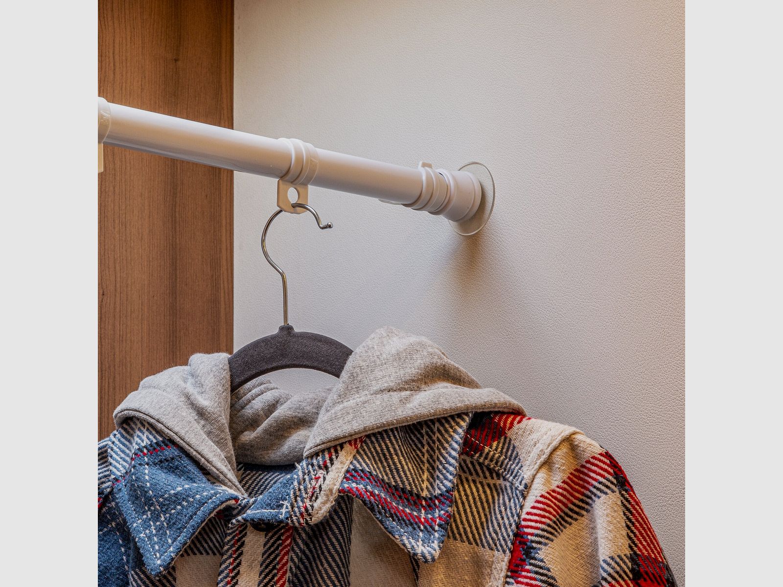 Porte-vêtements Télescopique, image 5 sur 8