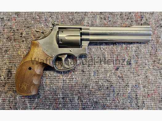 Smith & Wesson 686-4 Target Champion DL