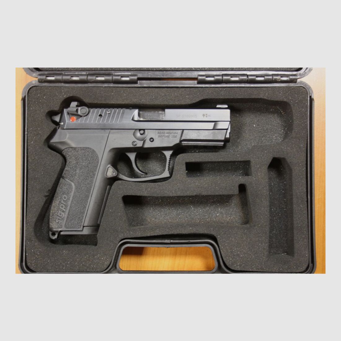SIG Sauer SP 2022 SIG PRO Kaliber 9mm Luger Bj 2006	 SP 2022