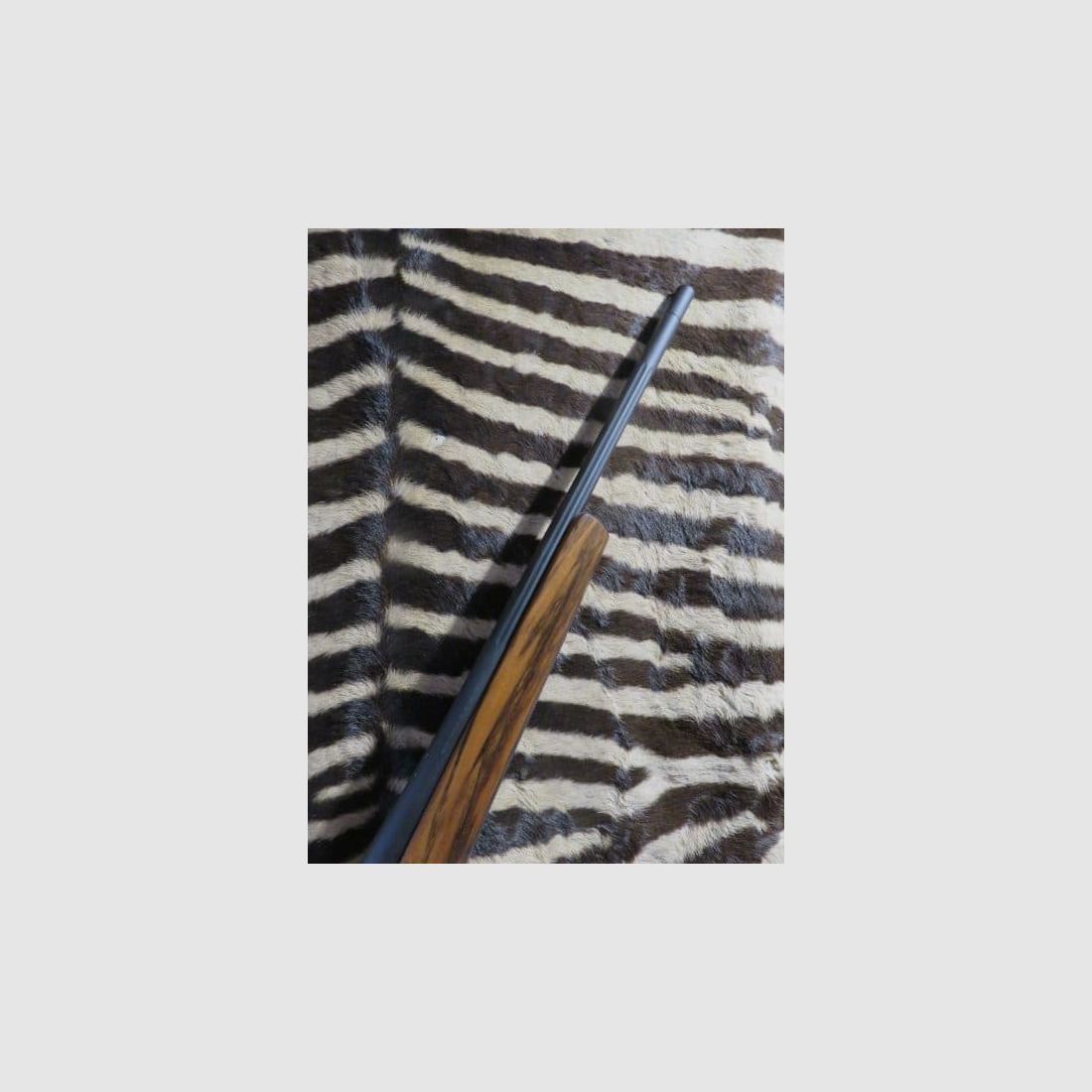 BROWNING Maral 4X Ultimate Bavarian grade 4 .30-06 Repetierbüchse 53cm flütierter Lauf mit Gewinde – Waffenkoffer, Bild 2 von 10