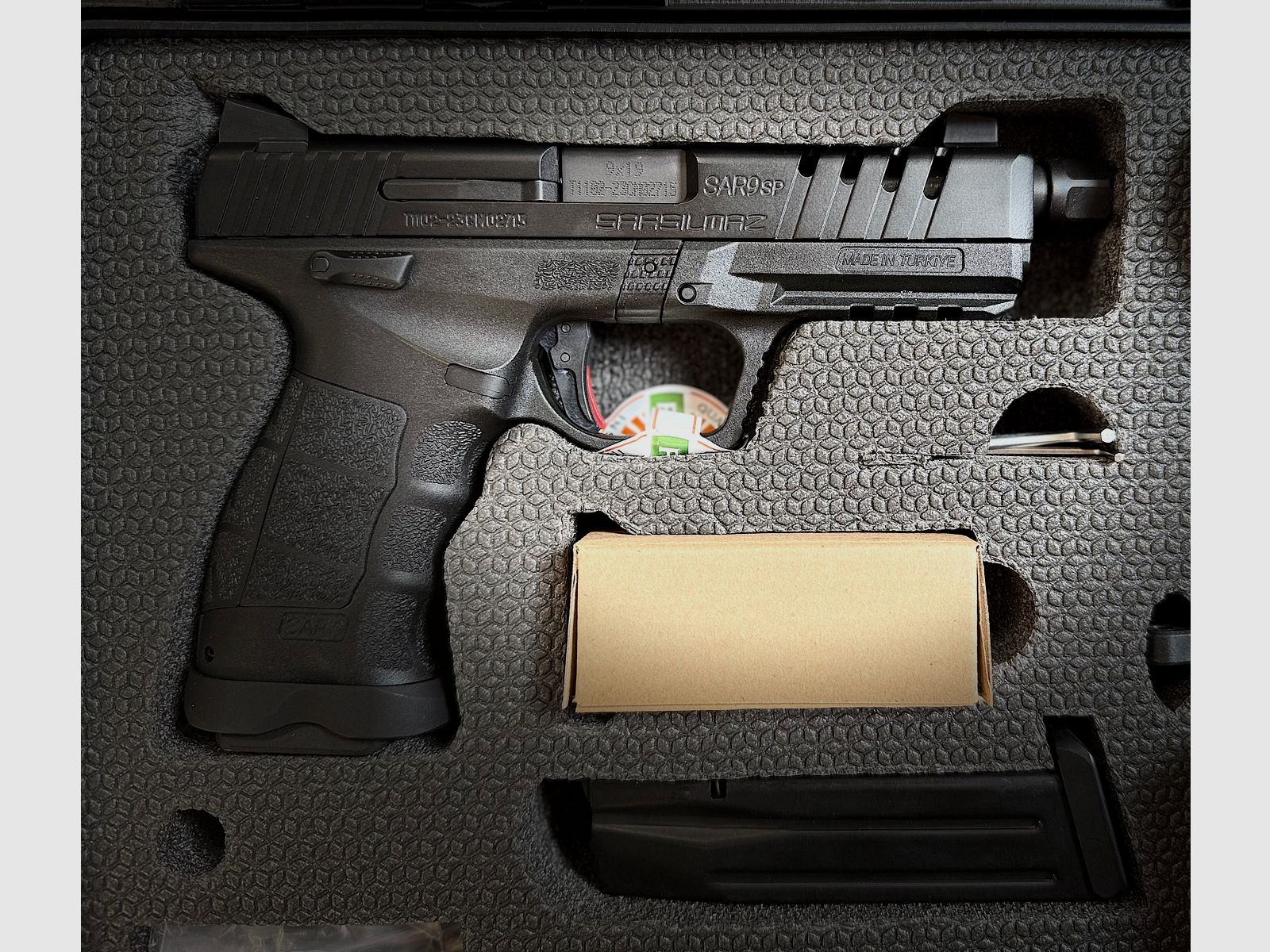 Pistolet Sarsilmaz SAR9 SP cal. 9x19 BLACK, image 1 sur 2