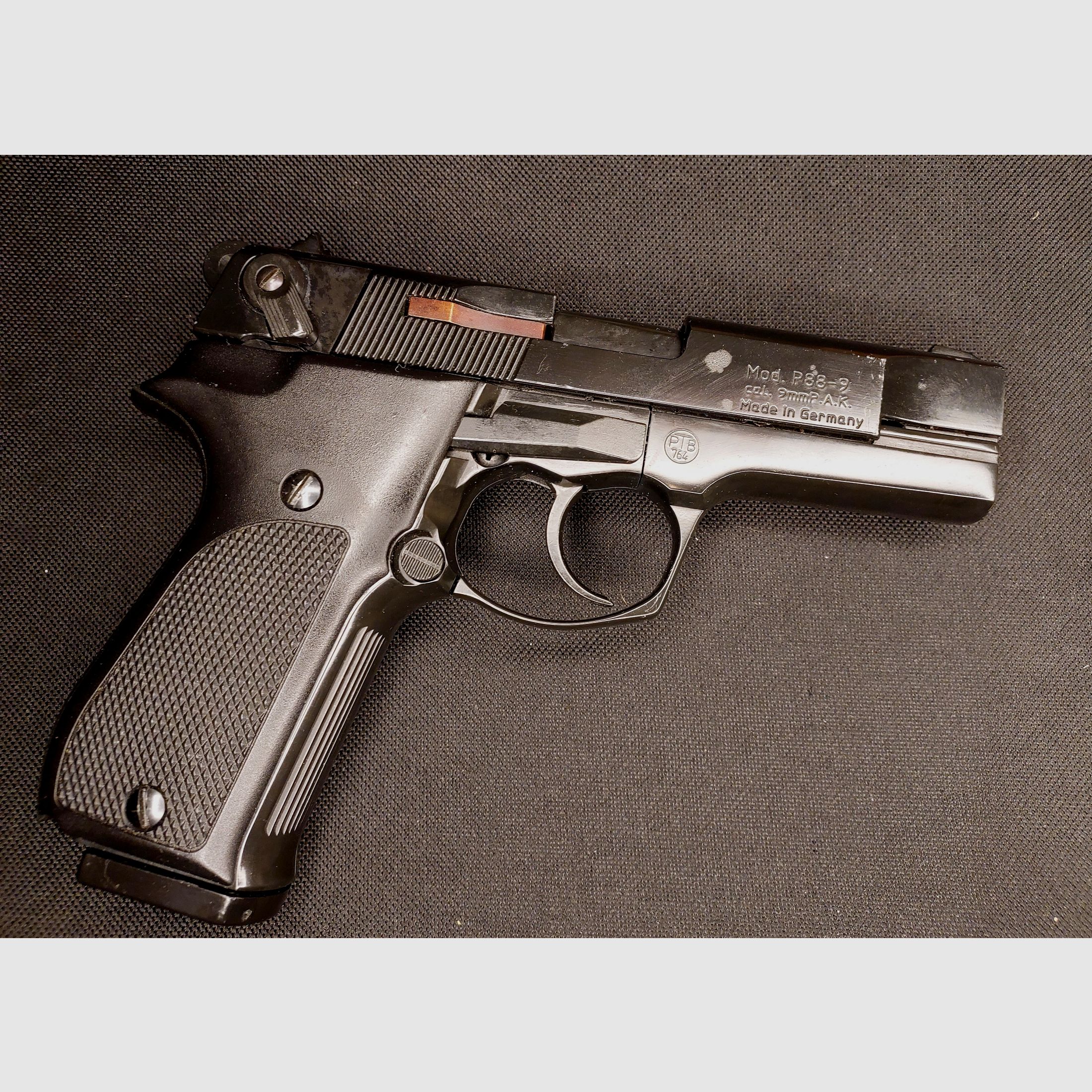 Walther P88-9 (P 88 Compact) blank firing pistol 9mm P.A.K. black (PTB 764)