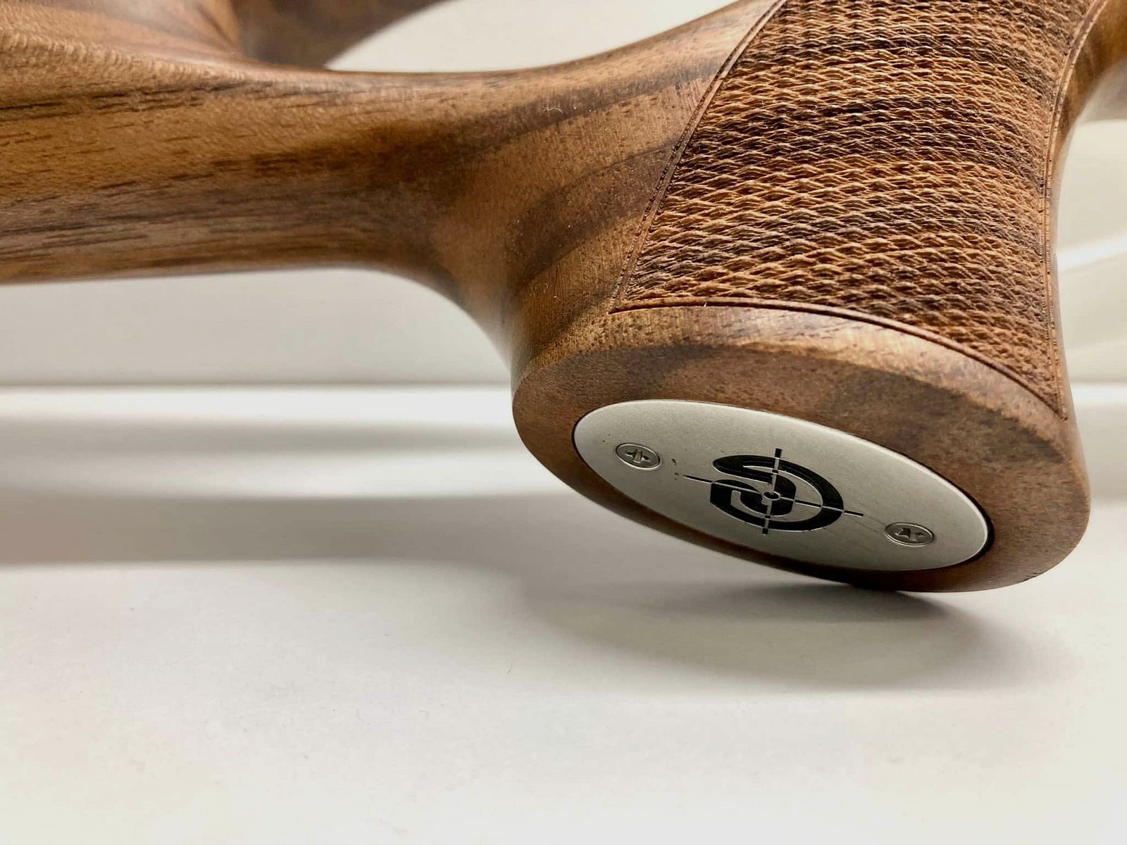 Rössler SIGNATURE LUXUS doorboorde pen met handspanning