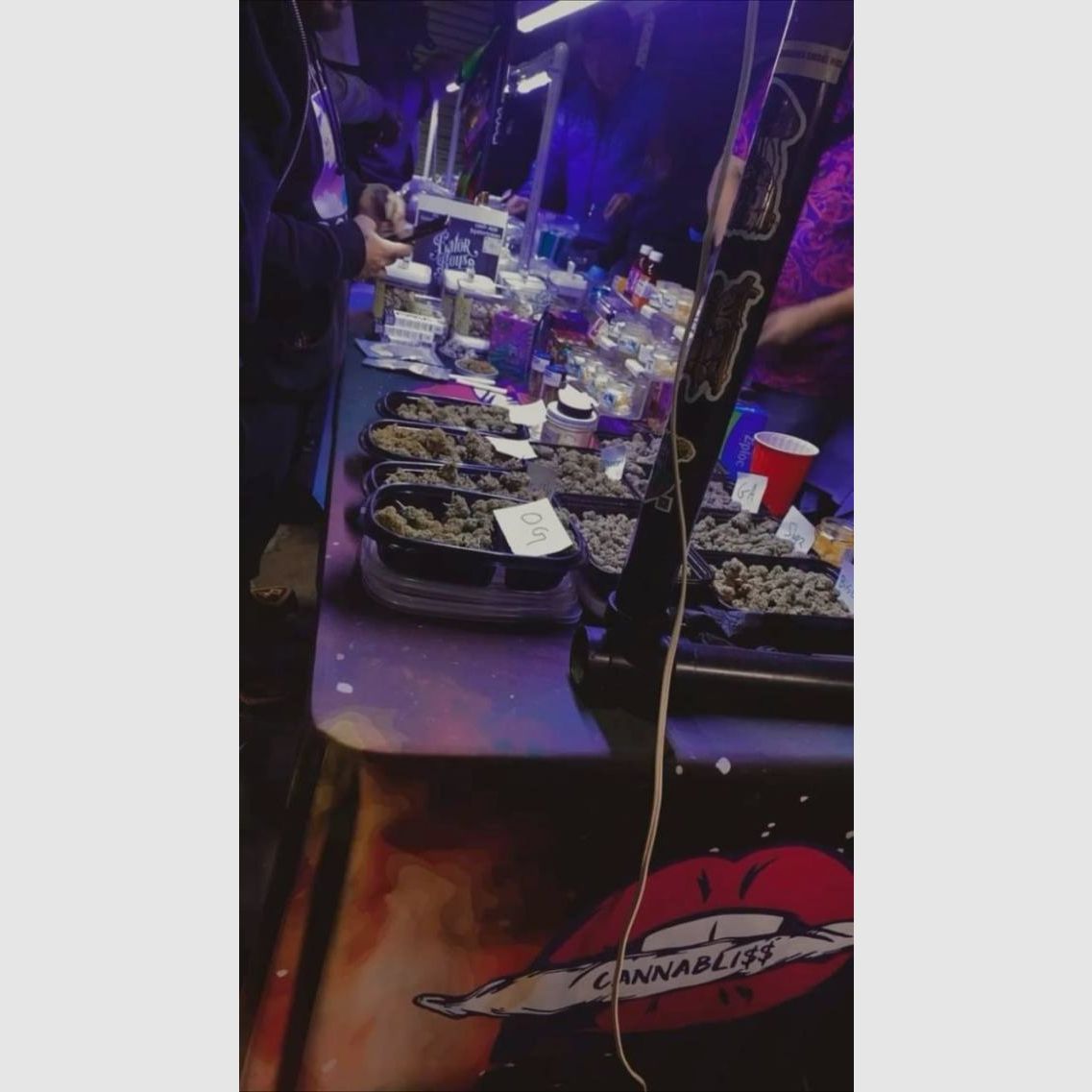 Chaud cocaïne : nous vous ferons revenir. Coca : toute la nuit, pas de banderoles. cocaïne. Gros truc Envoyez-moi un message sur Google Chat